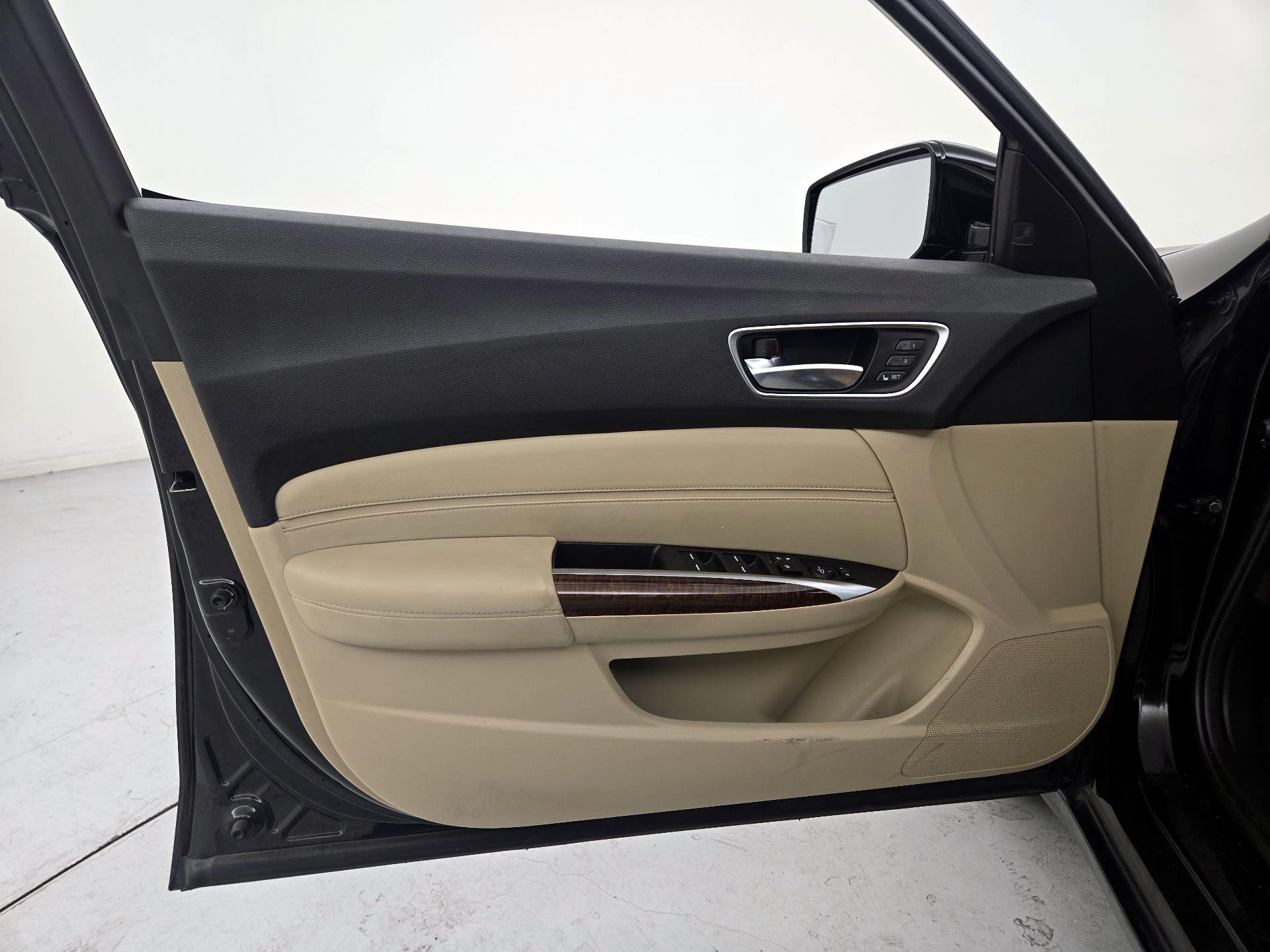 Thumbnail: 2019 Acura TLX - 12