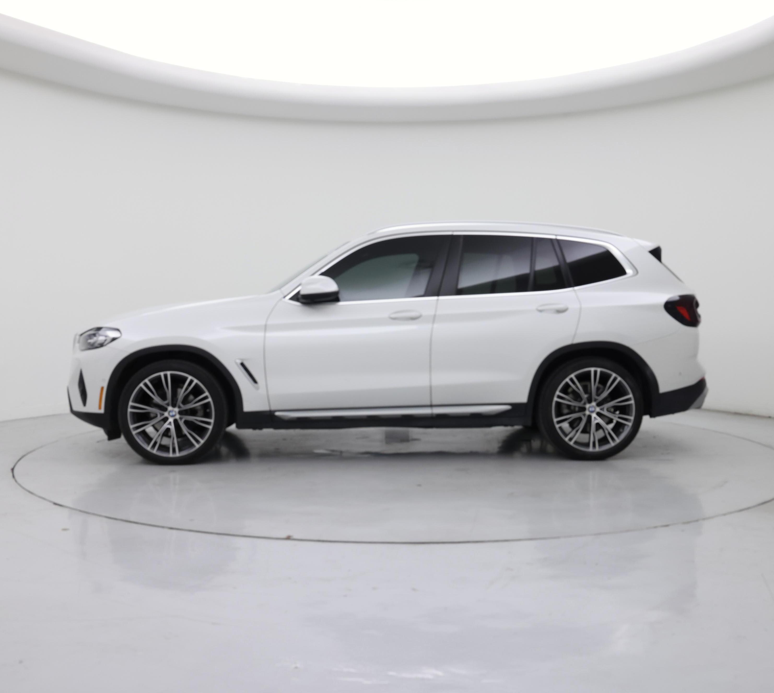 Thumbnail: 2023 BMW X3 - 3