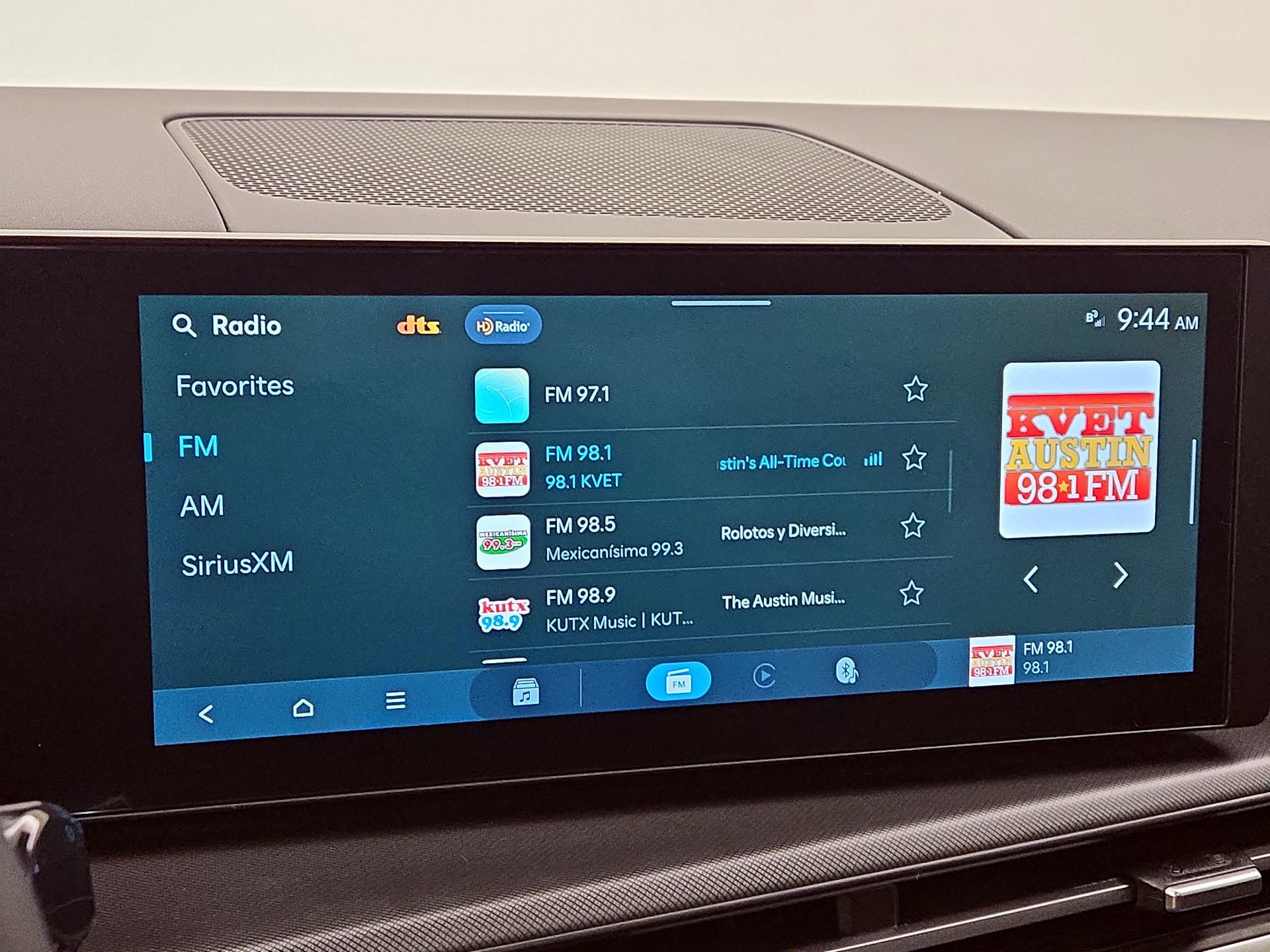 Thumbnail: 2024 Hyundai Santa Fe - 16