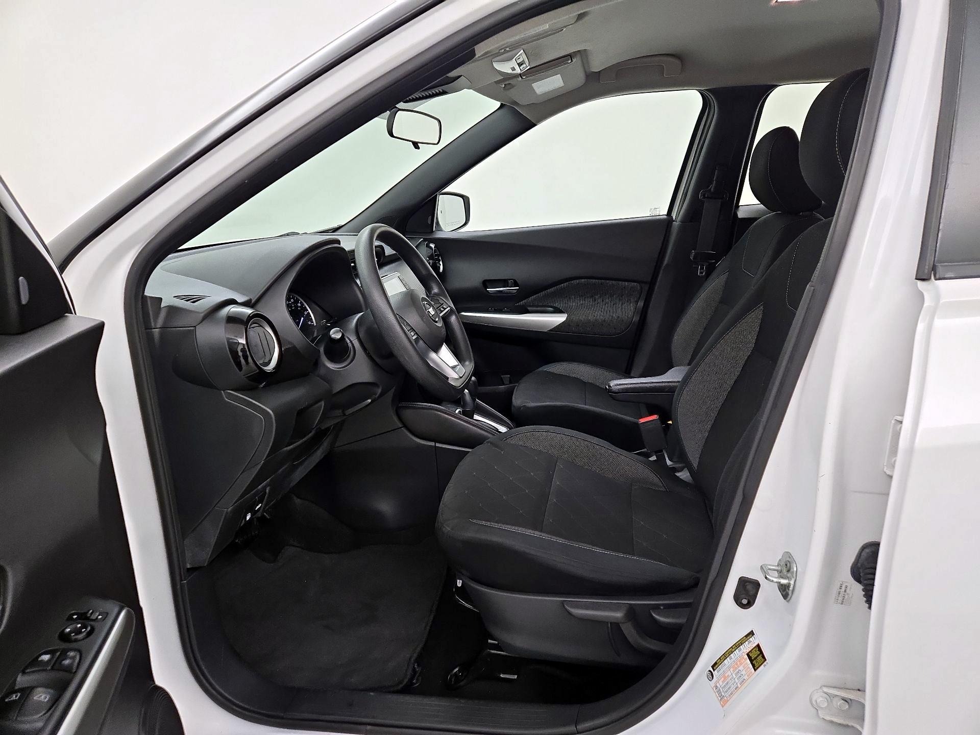 Thumbnail: 2020 Nissan Kicks - 11