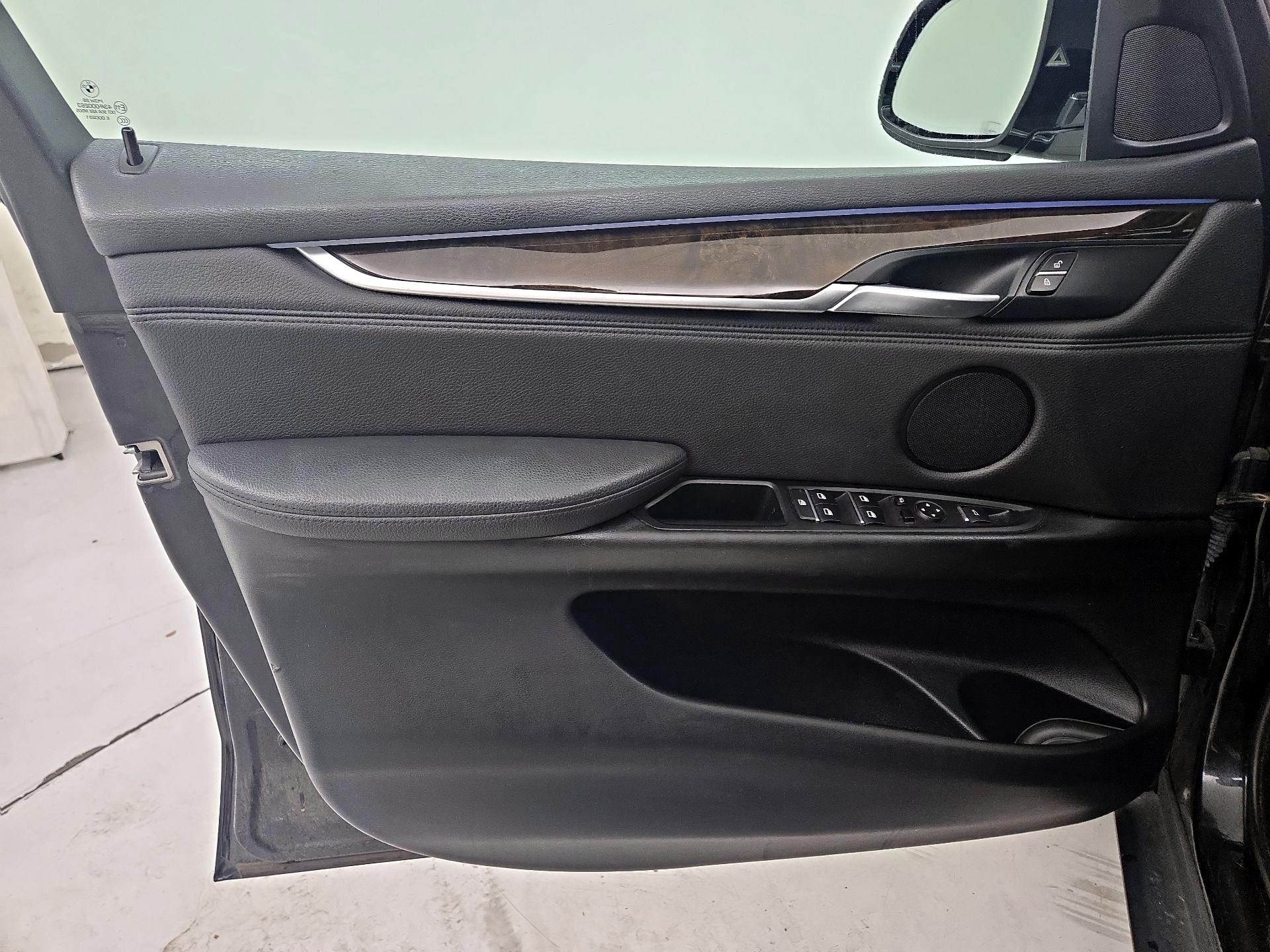 Thumbnail: 2016 BMW X5 - 12