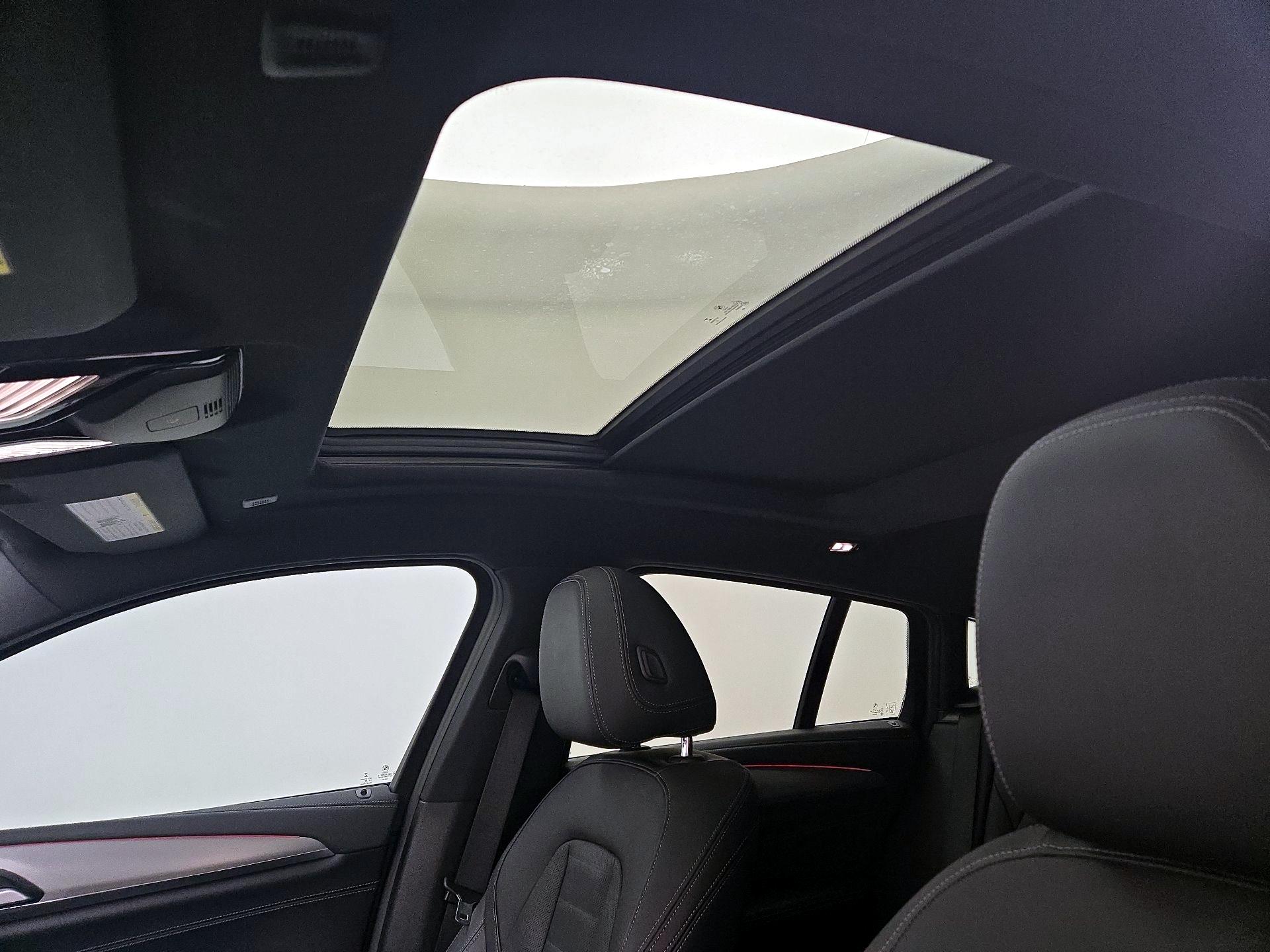 Thumbnail: 2023 BMW X4 - 20