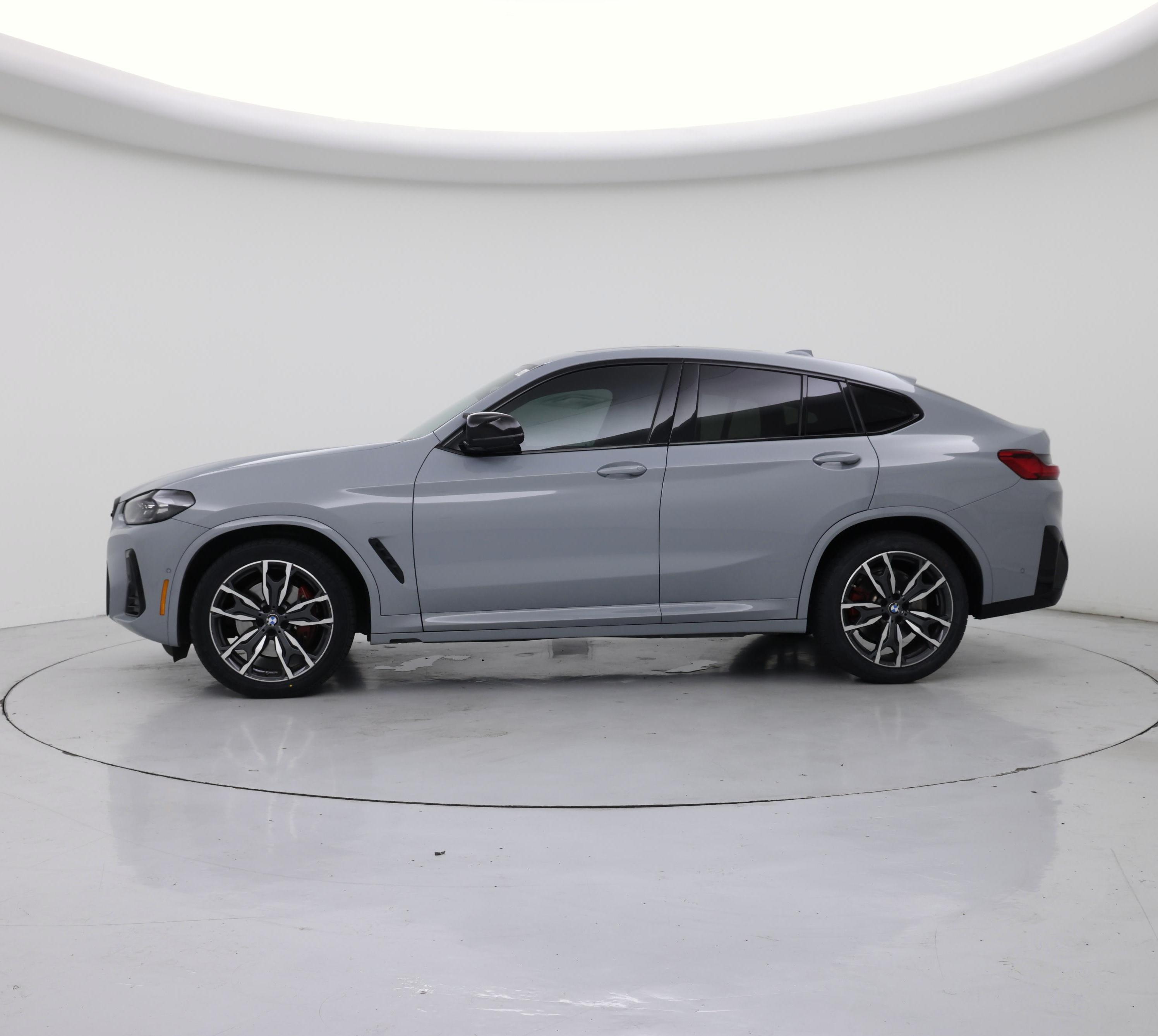 Thumbnail: 2023 BMW X4 - 3