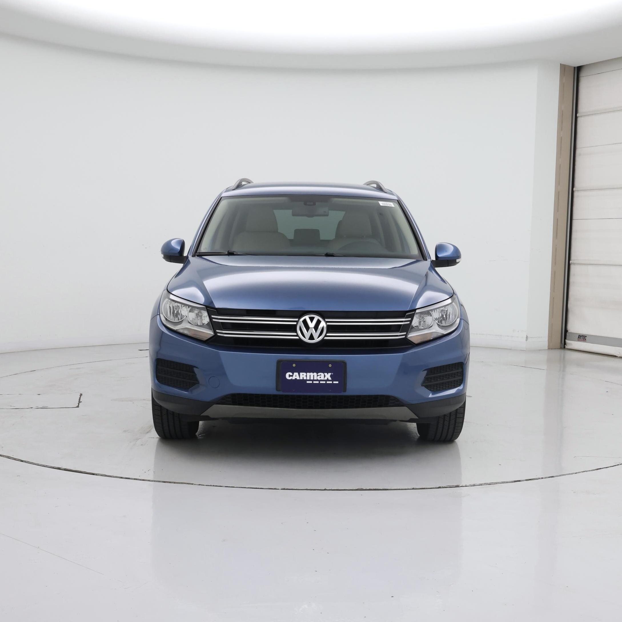 Thumbnail: 2017 Volkswagen Tiguan - 5