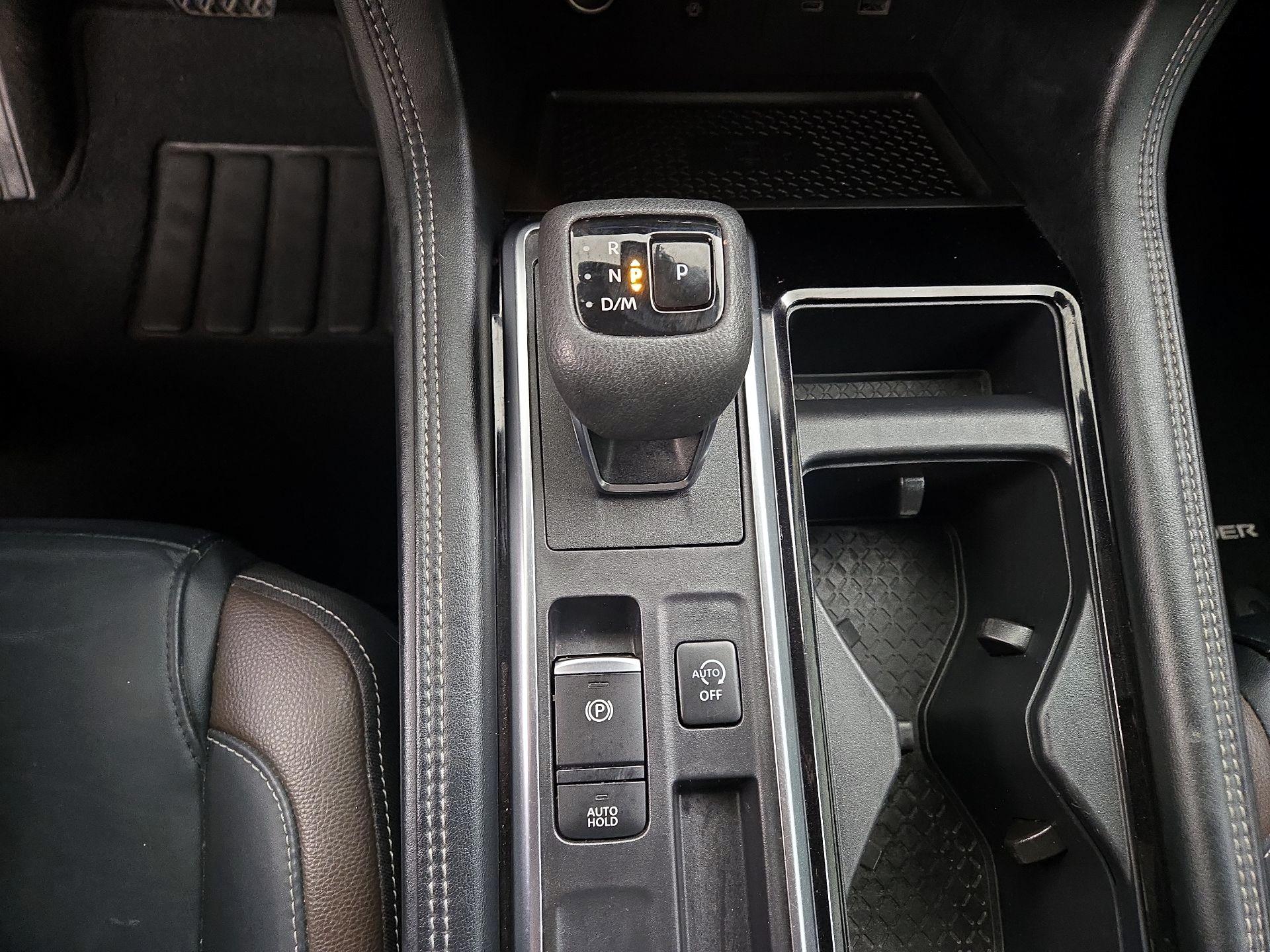 Thumbnail: 2023 Nissan Pathfinder - 18