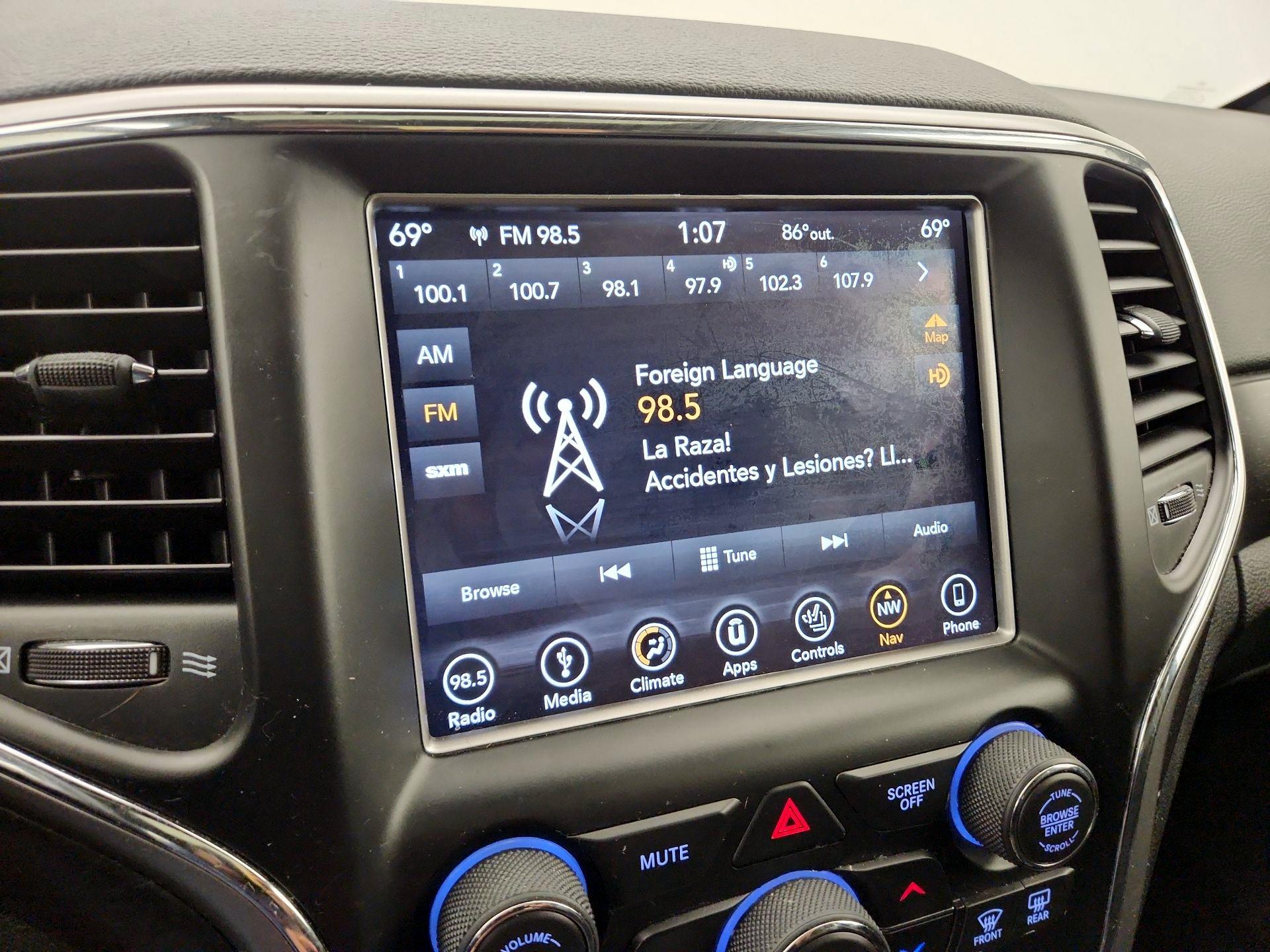 Thumbnail: 2018 Jeep Grand Cherokee - 16