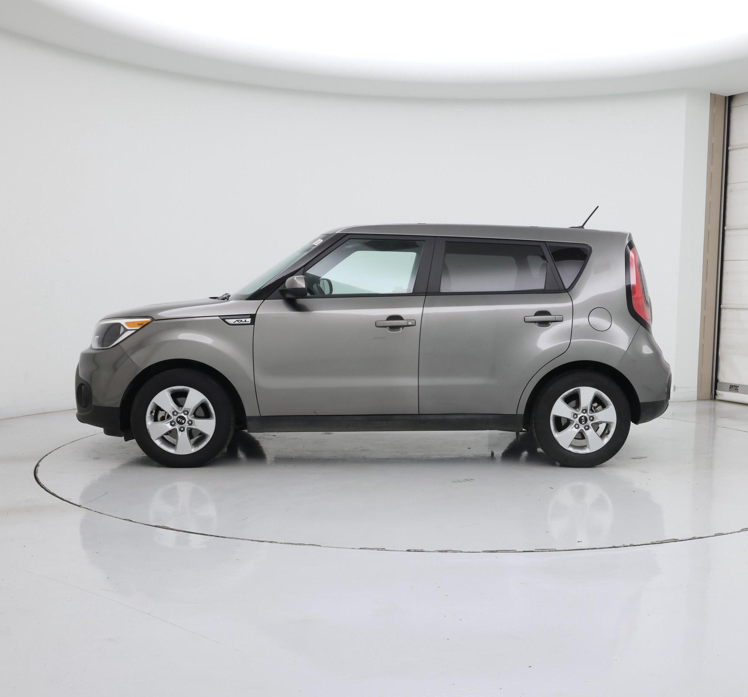 Thumbnail: 2019 Kia Soul - 3