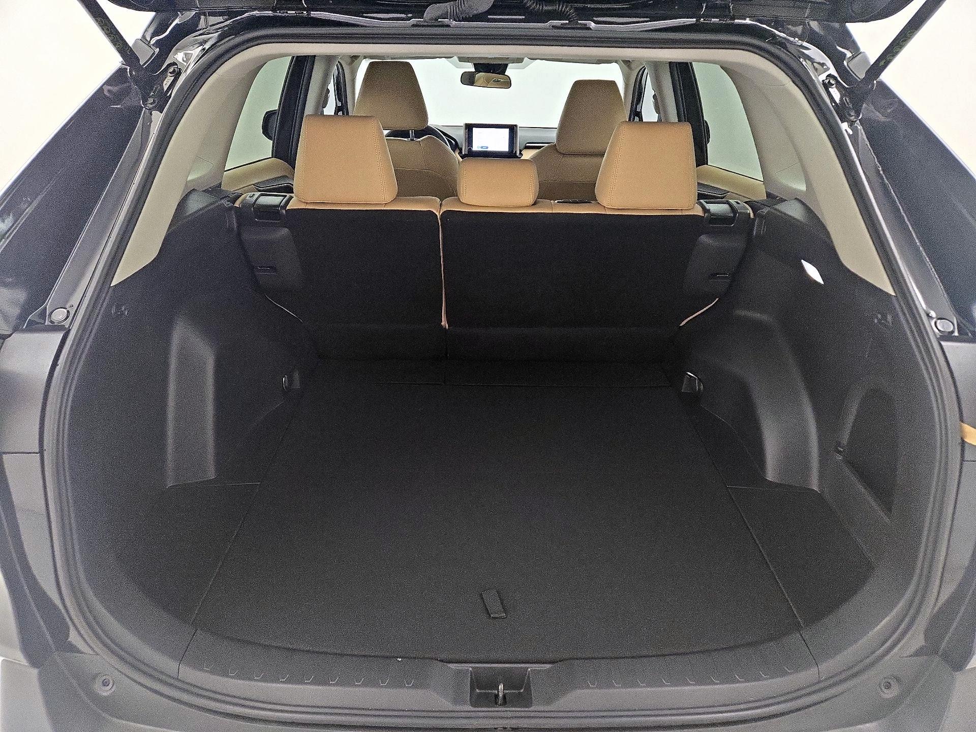 Thumbnail: 2025 Toyota RAV4 - 20