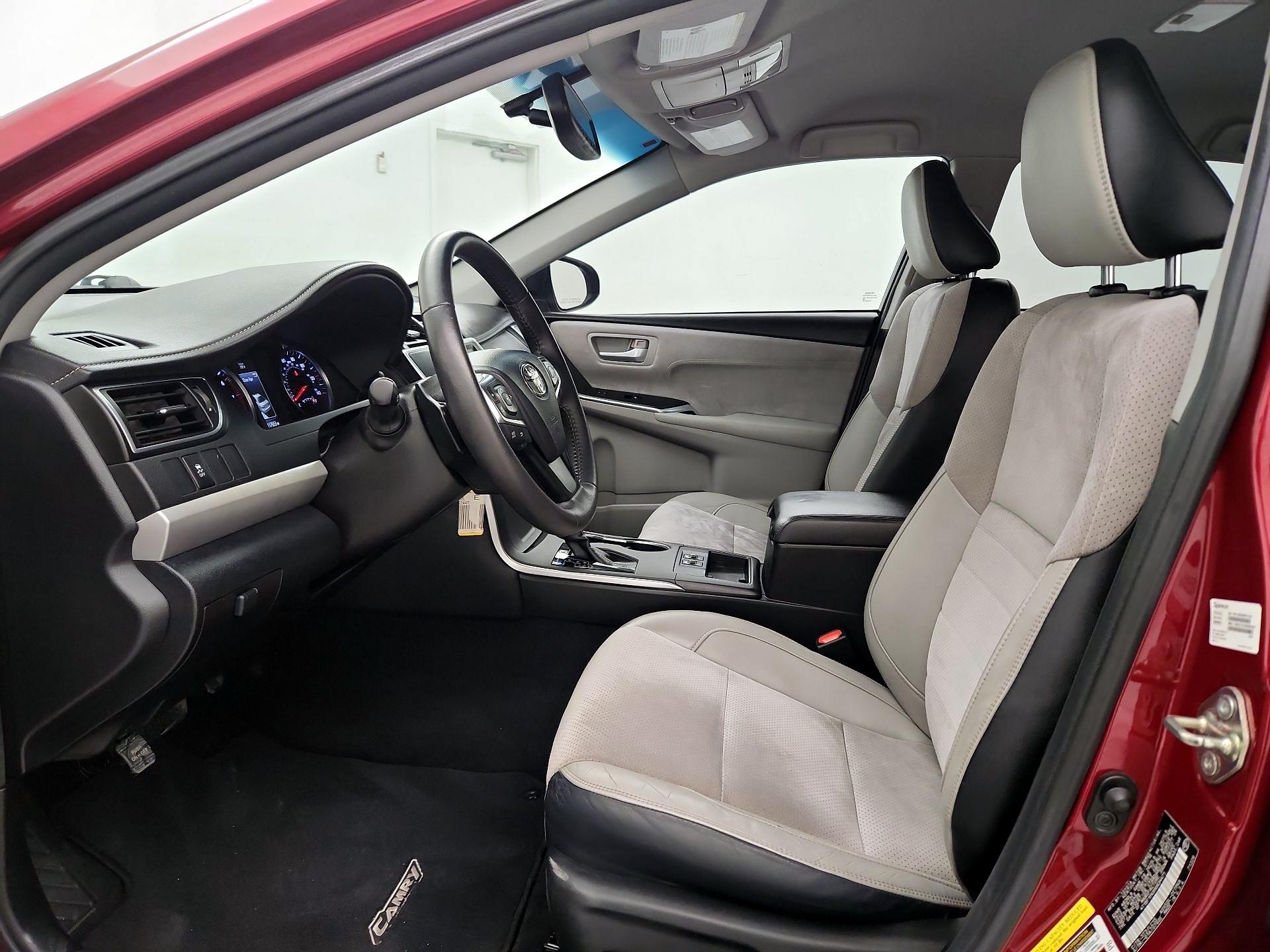 Thumbnail: 2017 Toyota Camry - 11