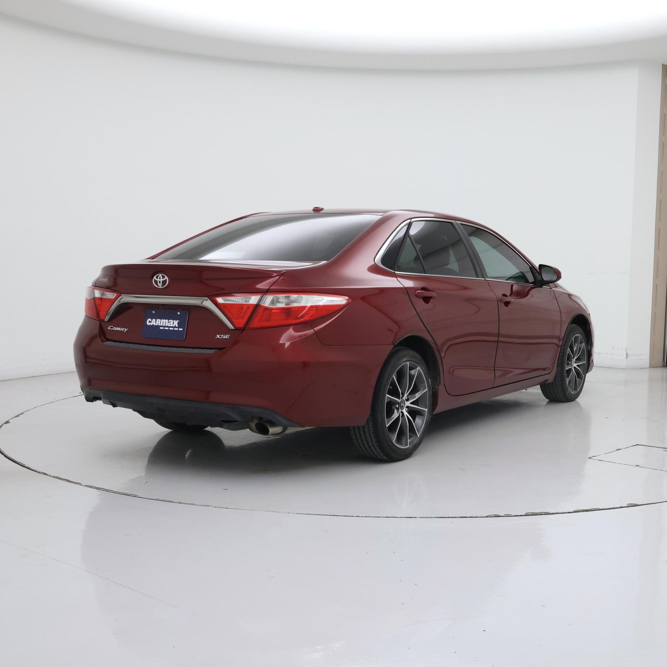 Thumbnail: 2017 Toyota Camry - 8