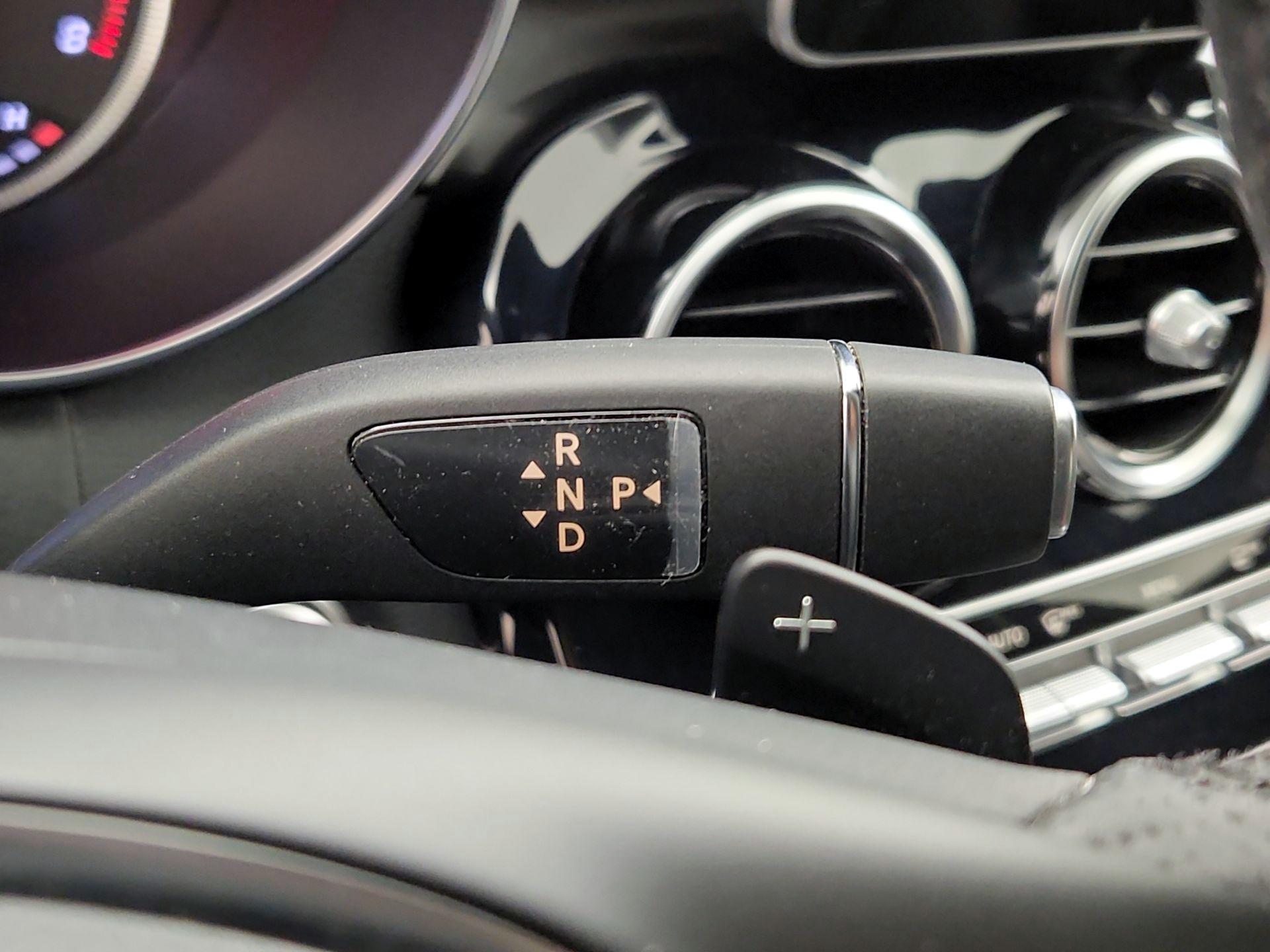 Thumbnail: 2018 Mercedes-Benz C-Class - 16