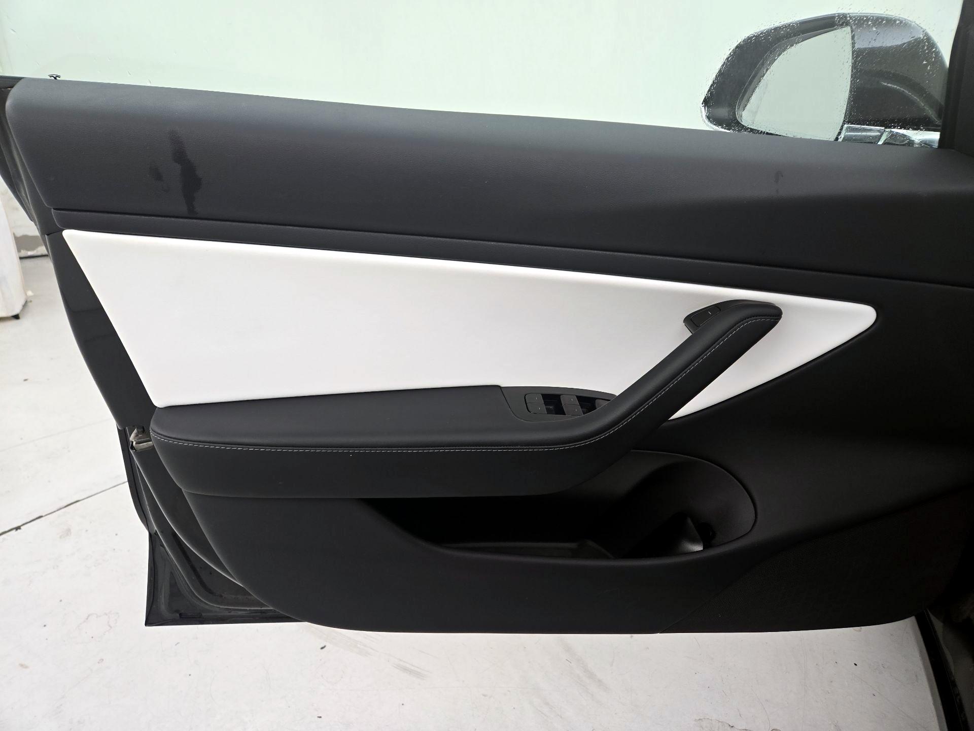 Thumbnail: 2020 Tesla Model 3 - 12