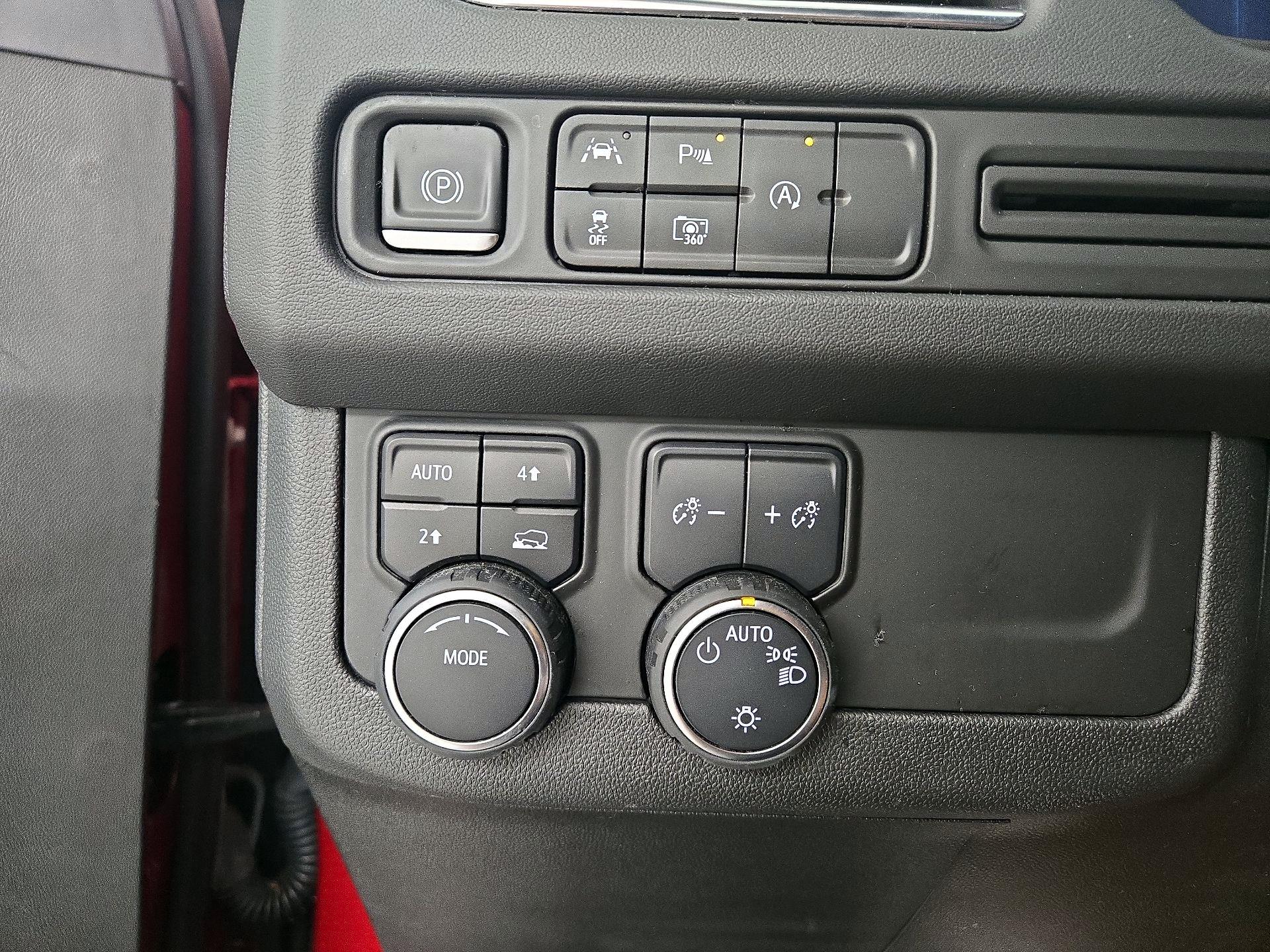 Thumbnail: 2023 Chevrolet Tahoe - 13