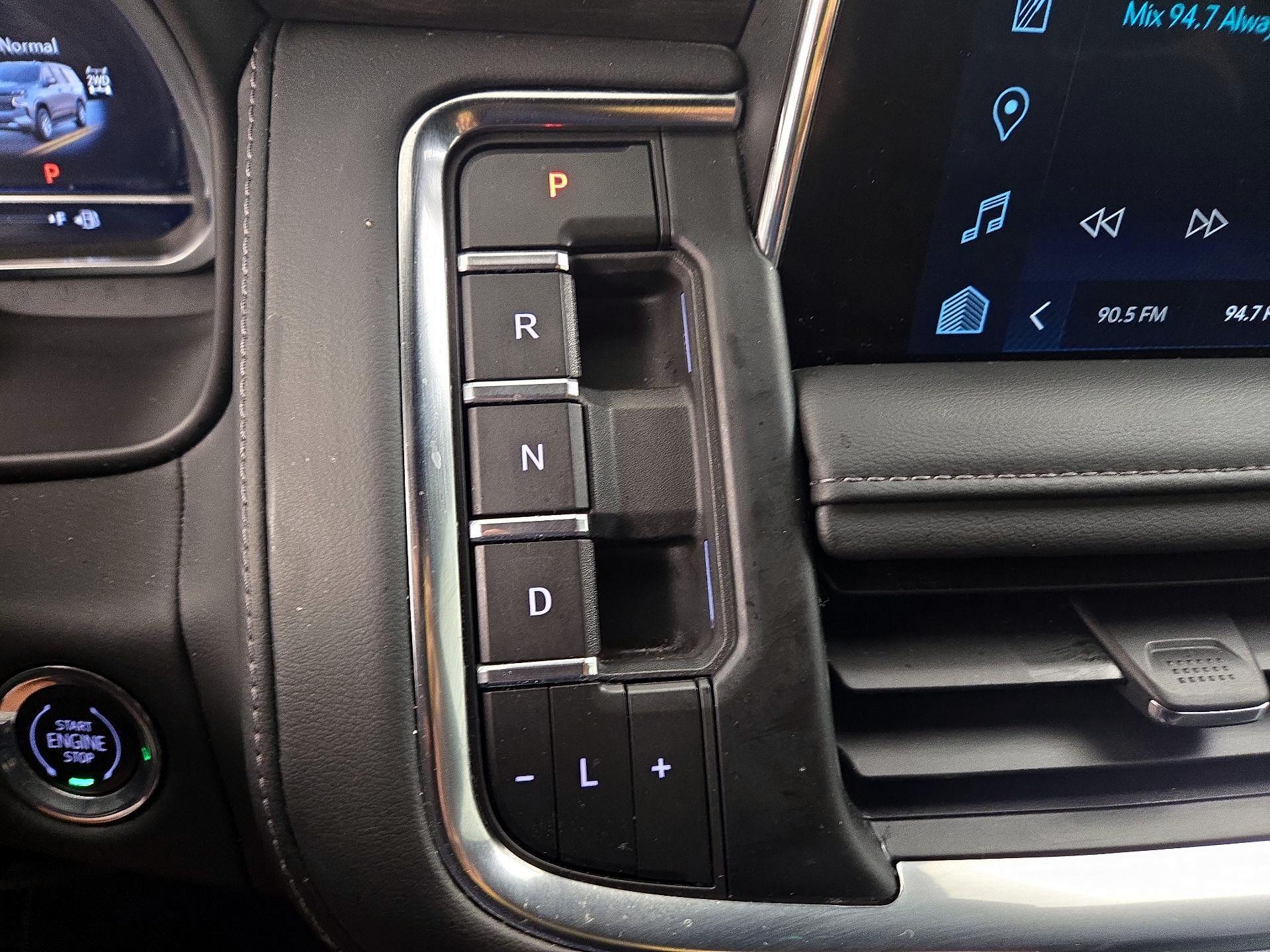 Thumbnail: 2023 Chevrolet Tahoe - 17