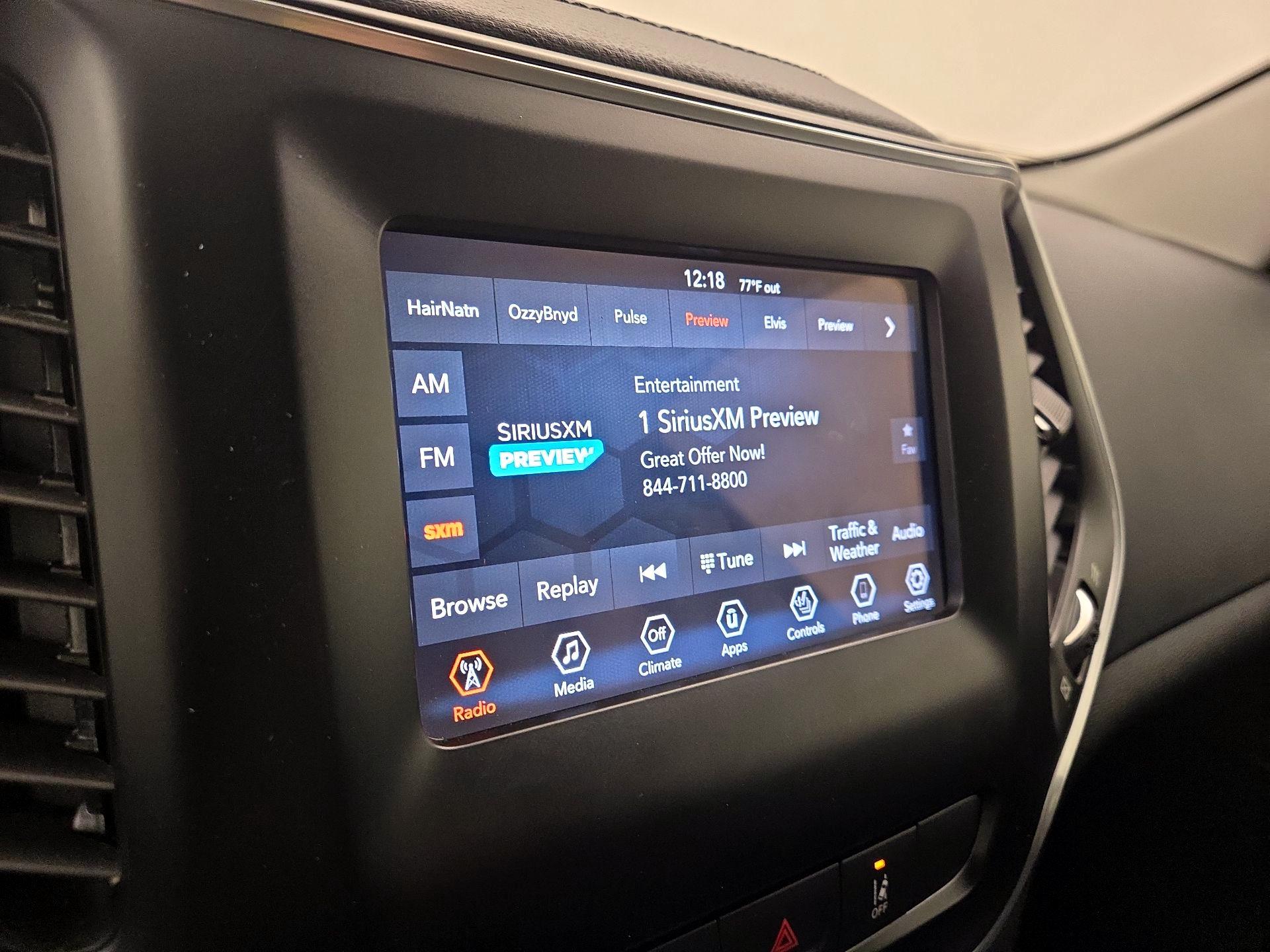 Thumbnail: 2021 Jeep Cherokee - 15