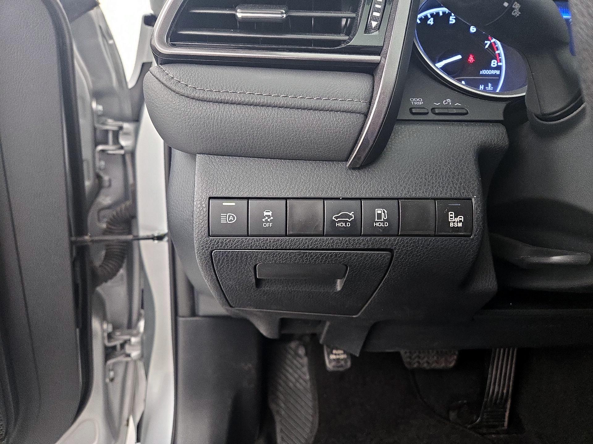 Thumbnail: 2024 Toyota Camry - 13