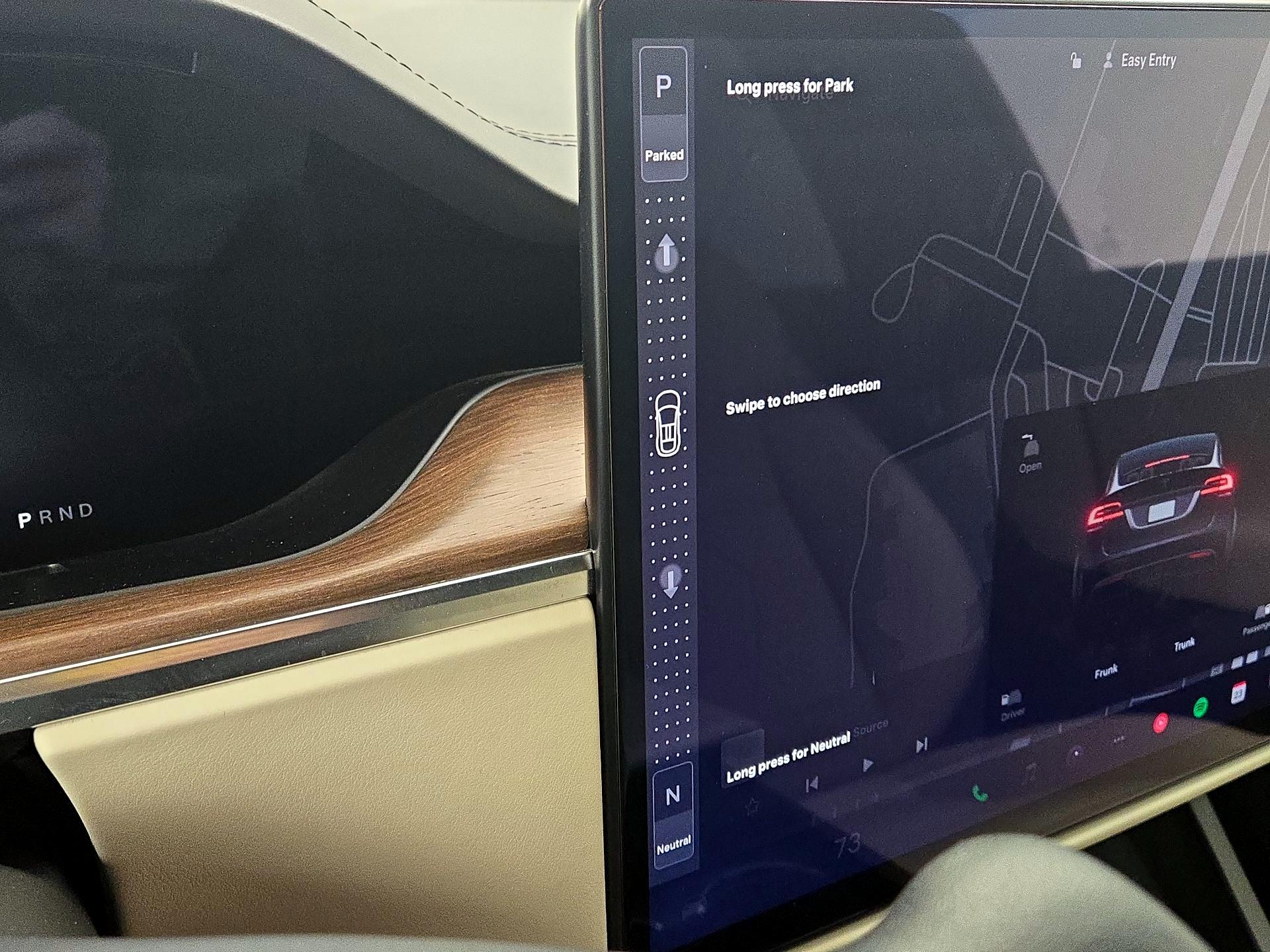 Thumbnail: 2022 Tesla Model X - 17