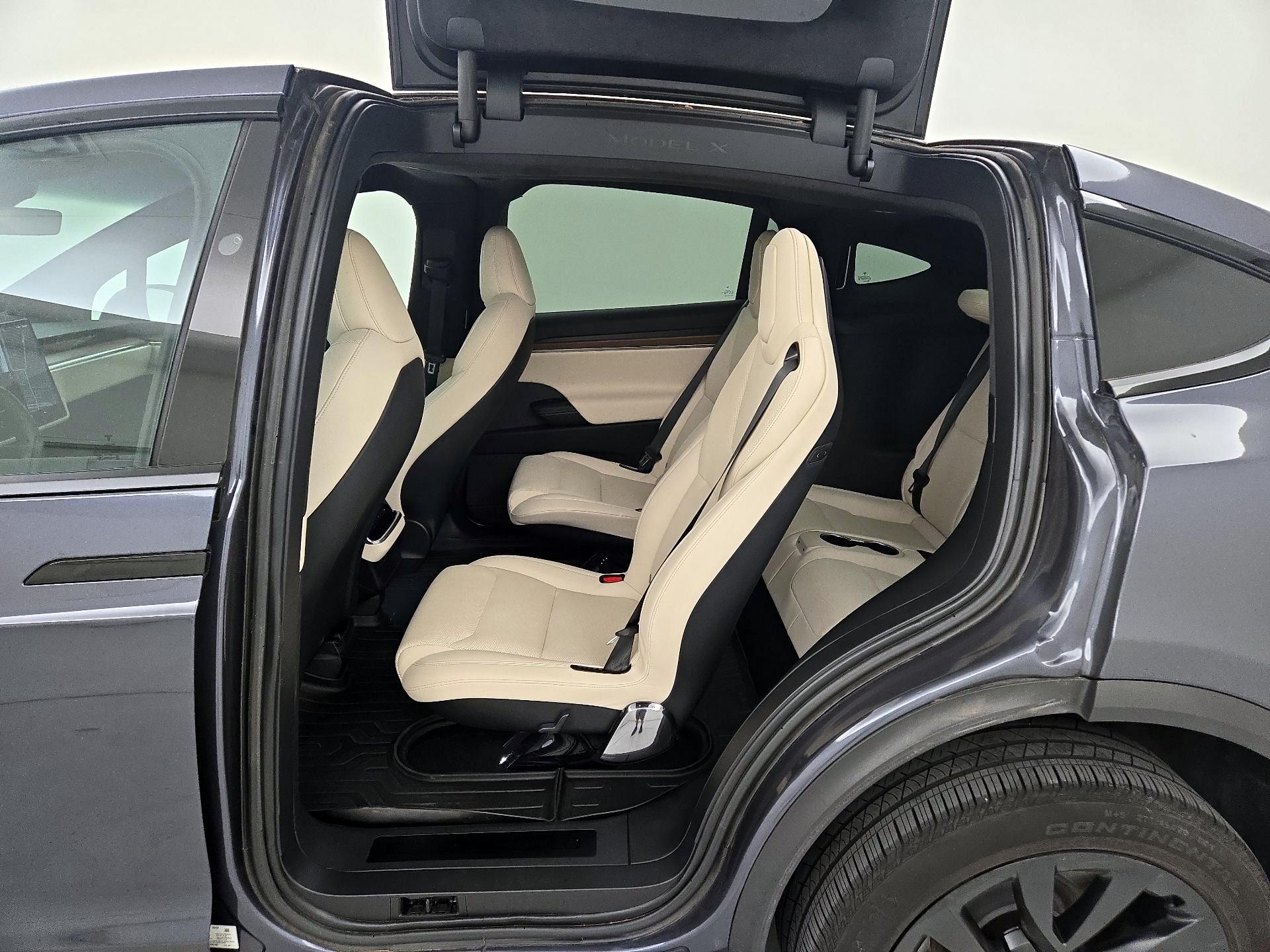 Thumbnail: 2022 Tesla Model X - 19