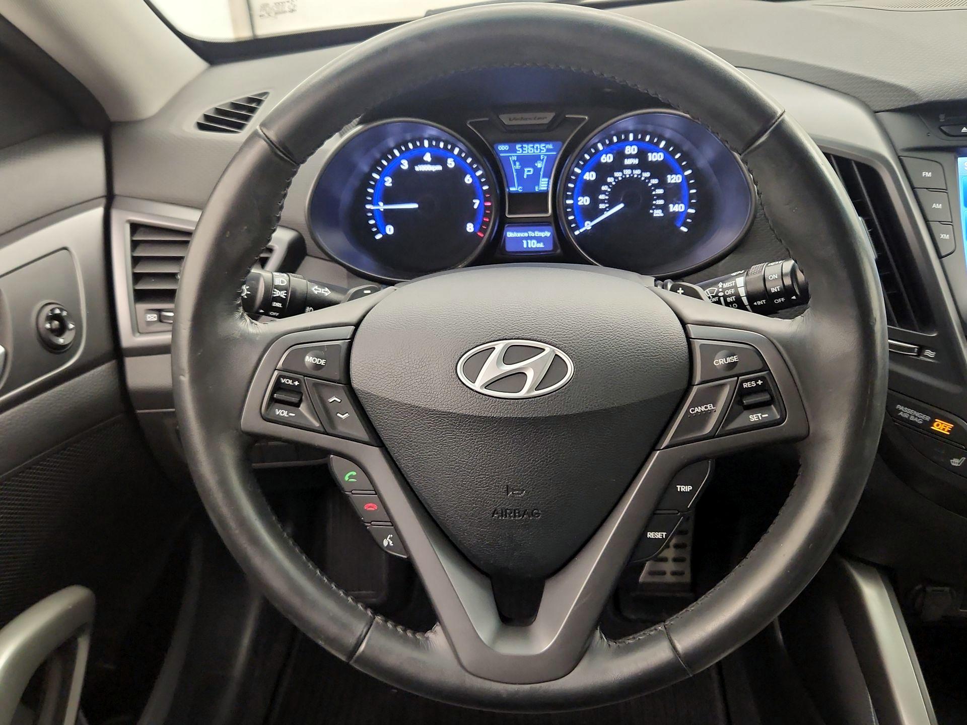 Thumbnail: 2015 Hyundai Veloster - 10