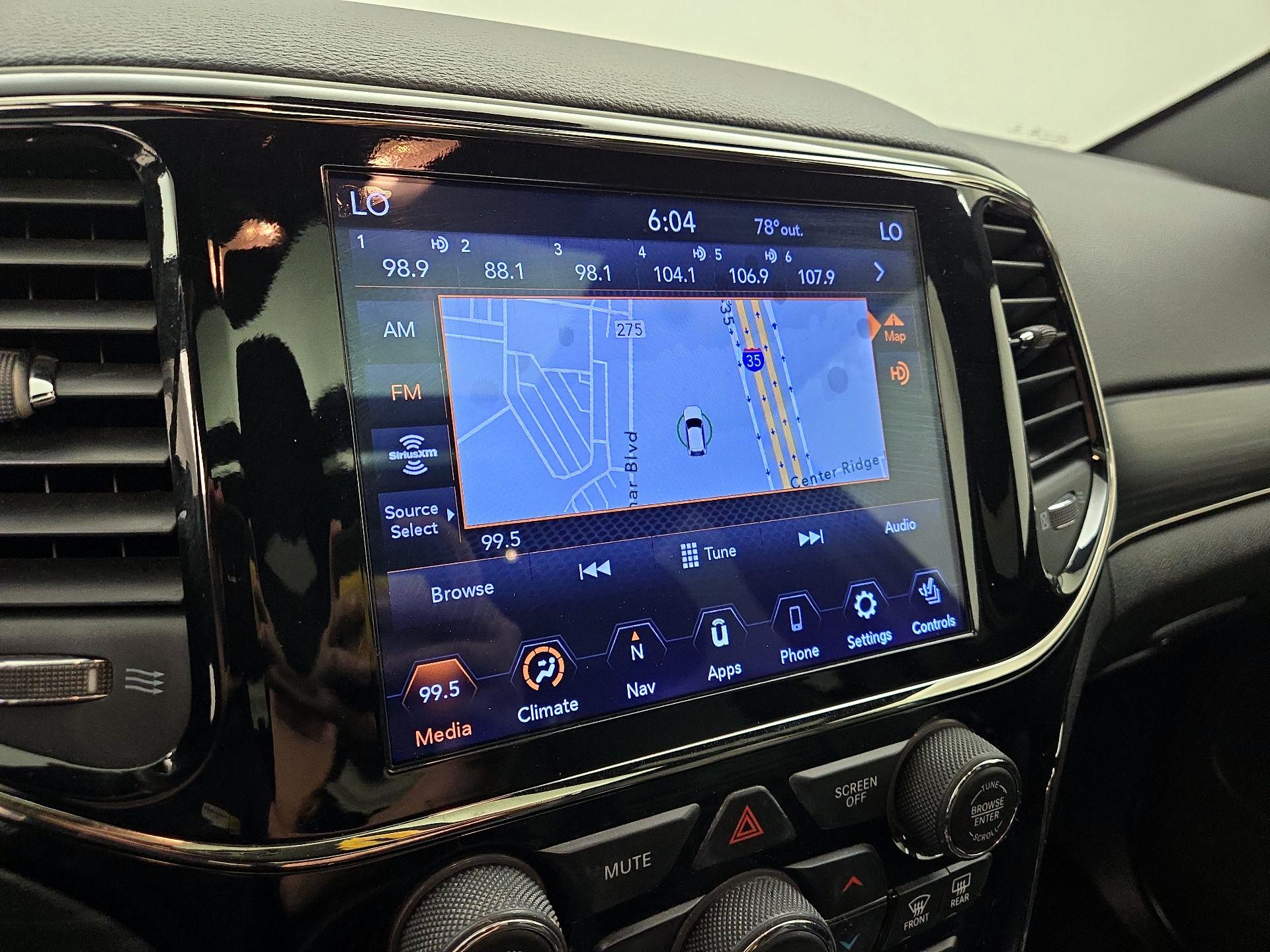 Thumbnail: 2019 Jeep Grand Cherokee - 16