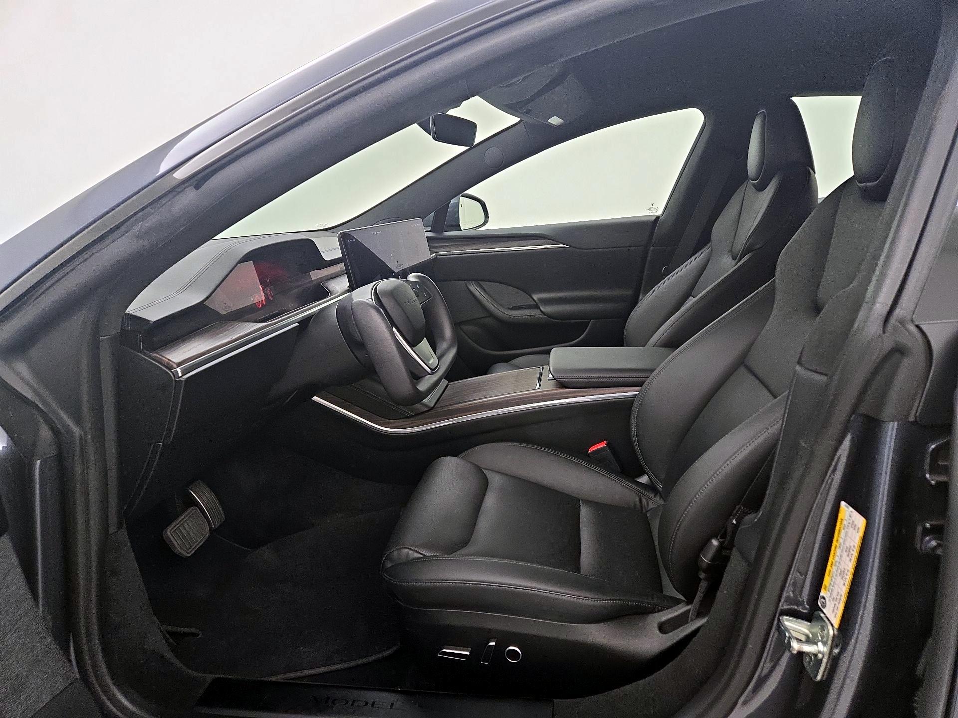 Thumbnail: 2022 Tesla Model S - 11