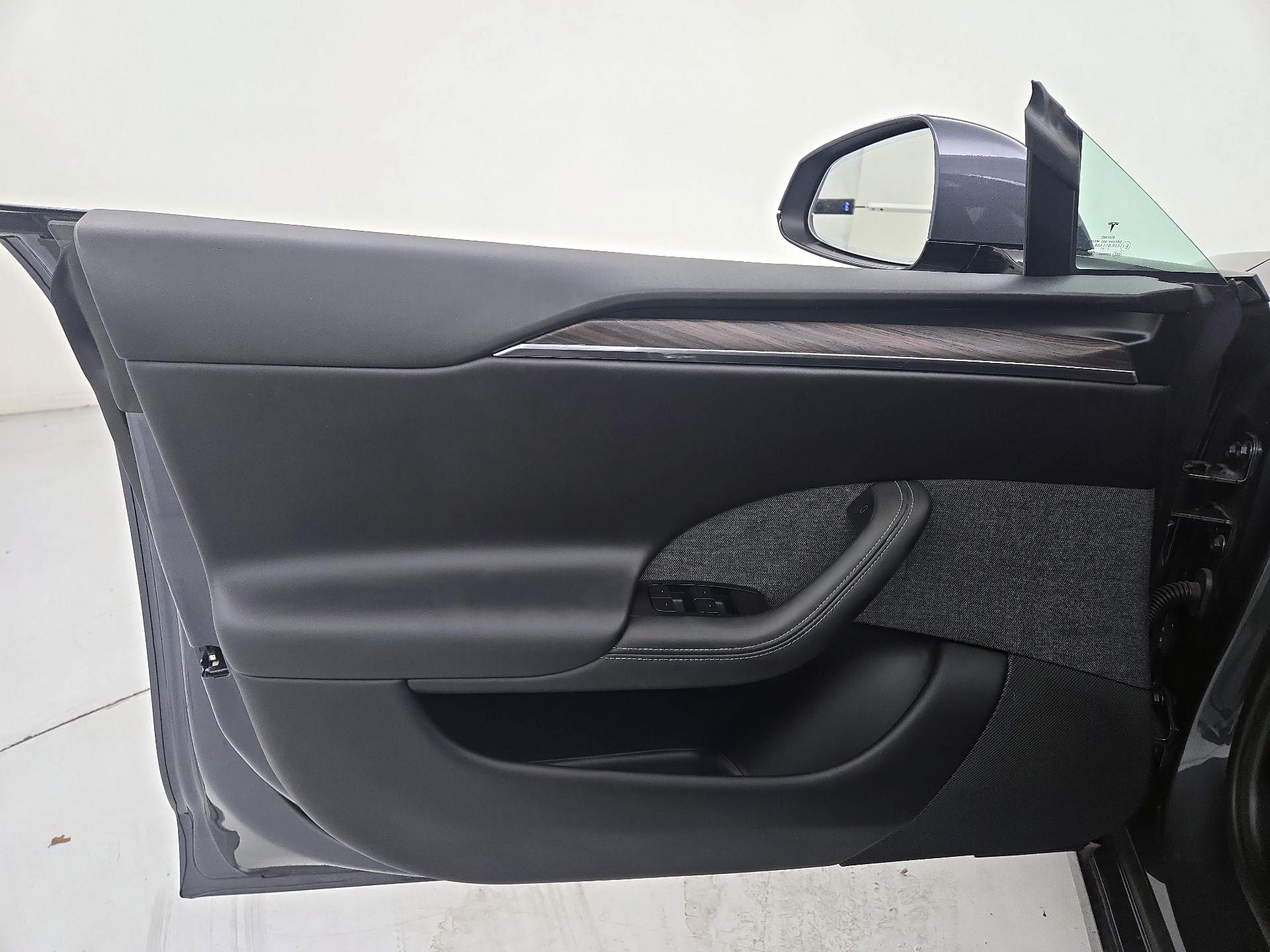 Thumbnail: 2022 Tesla Model S - 12