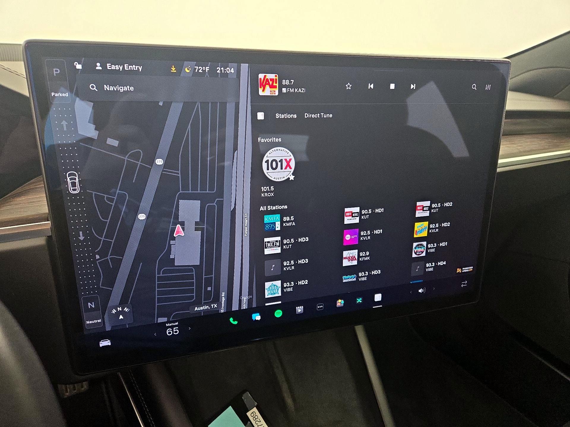 Thumbnail: 2022 Tesla Model S - 15