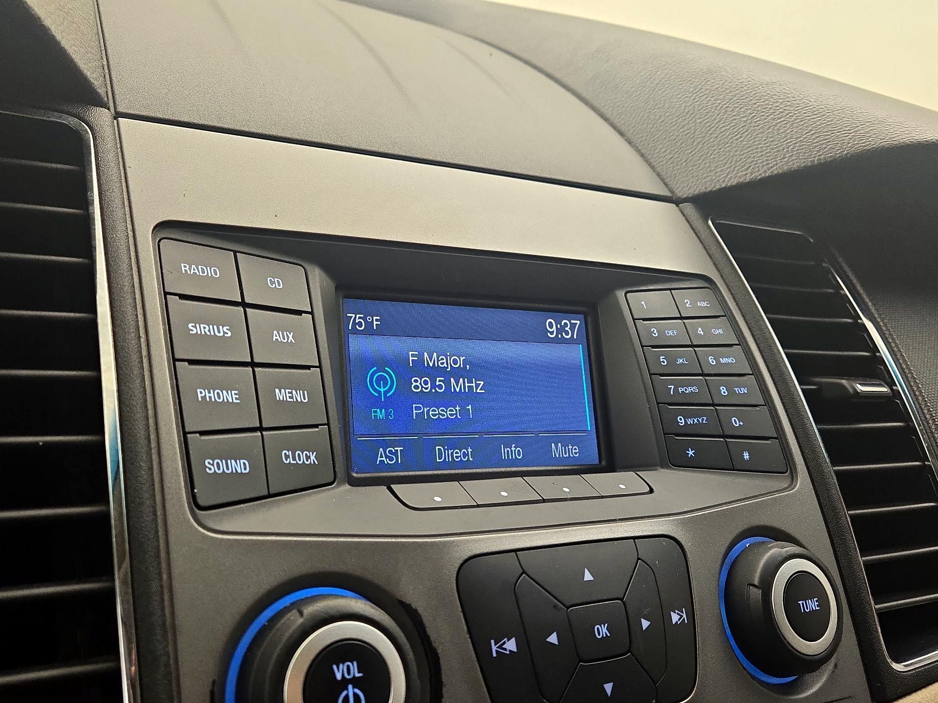 Thumbnail: 2017 Ford Taurus - 15