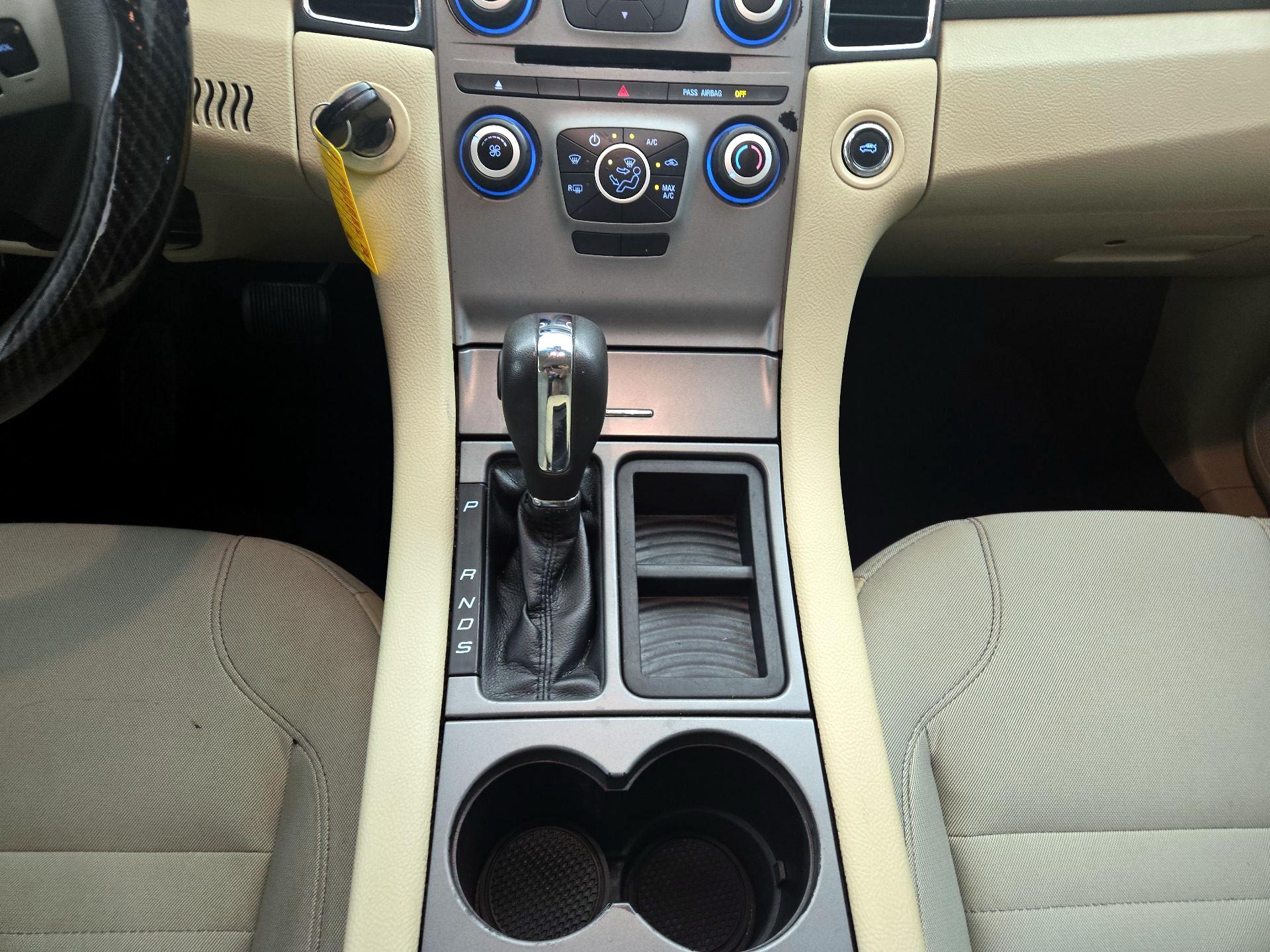 Thumbnail: 2017 Ford Taurus - 17