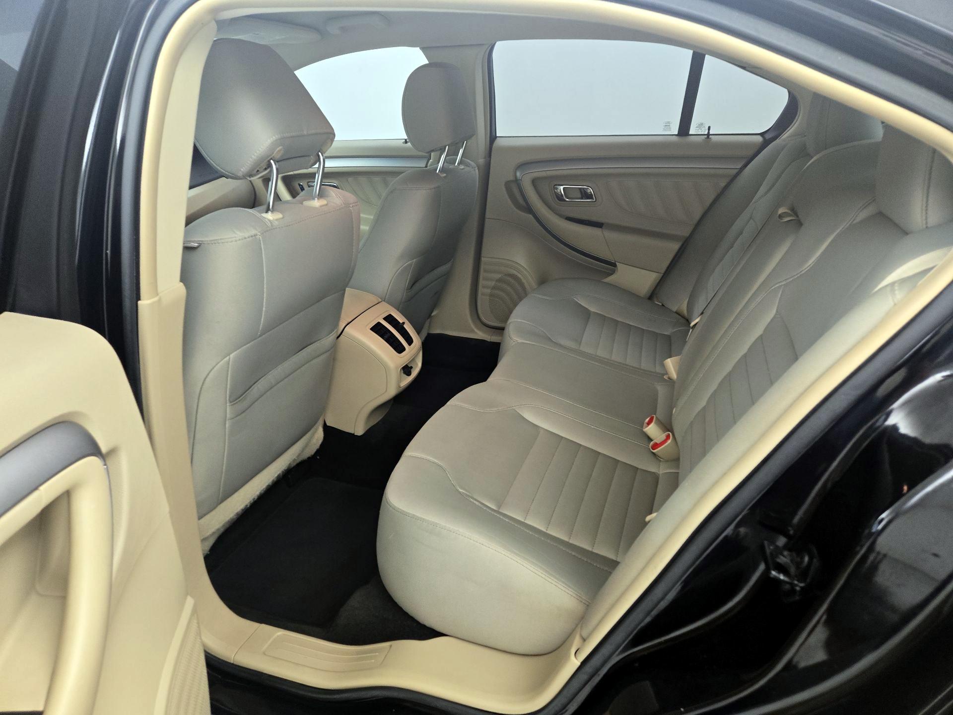 Thumbnail: 2017 Ford Taurus - 19