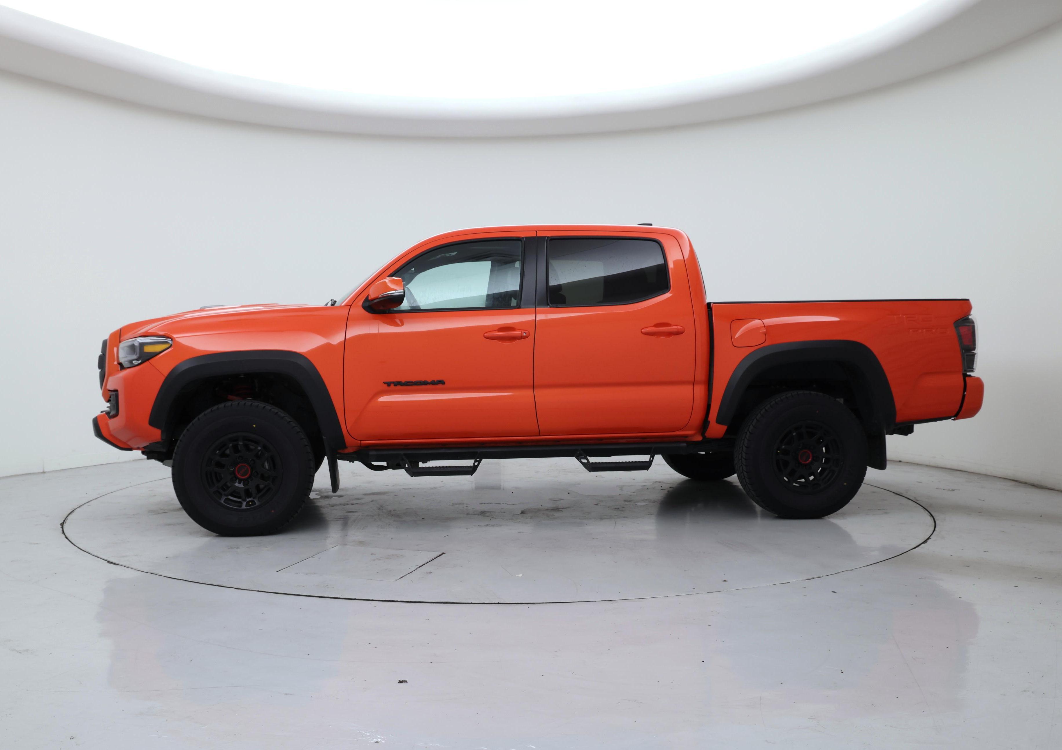 Thumbnail: 2023 Toyota Tacoma - 3