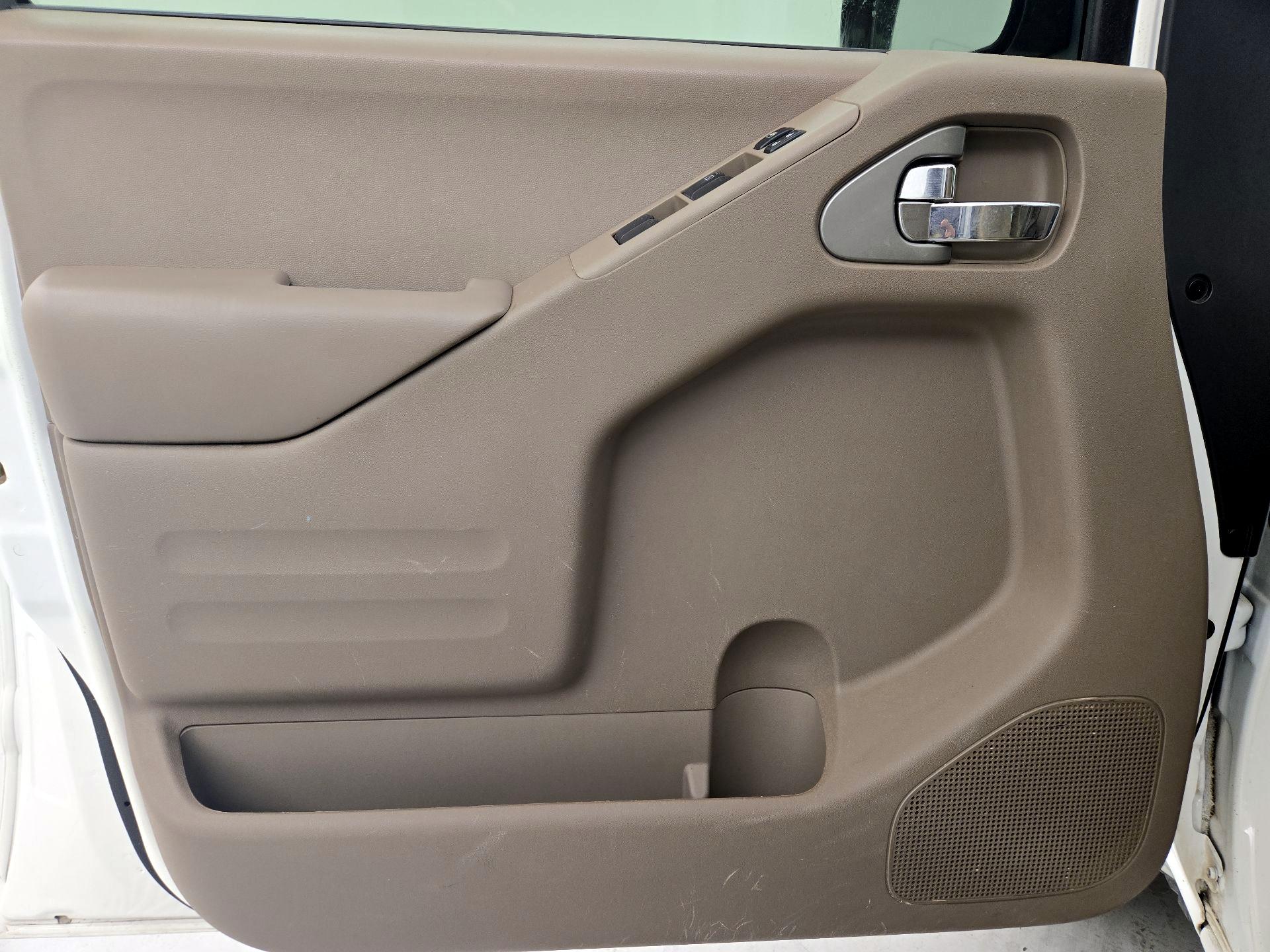 Thumbnail: 2016 Nissan Frontier - 12