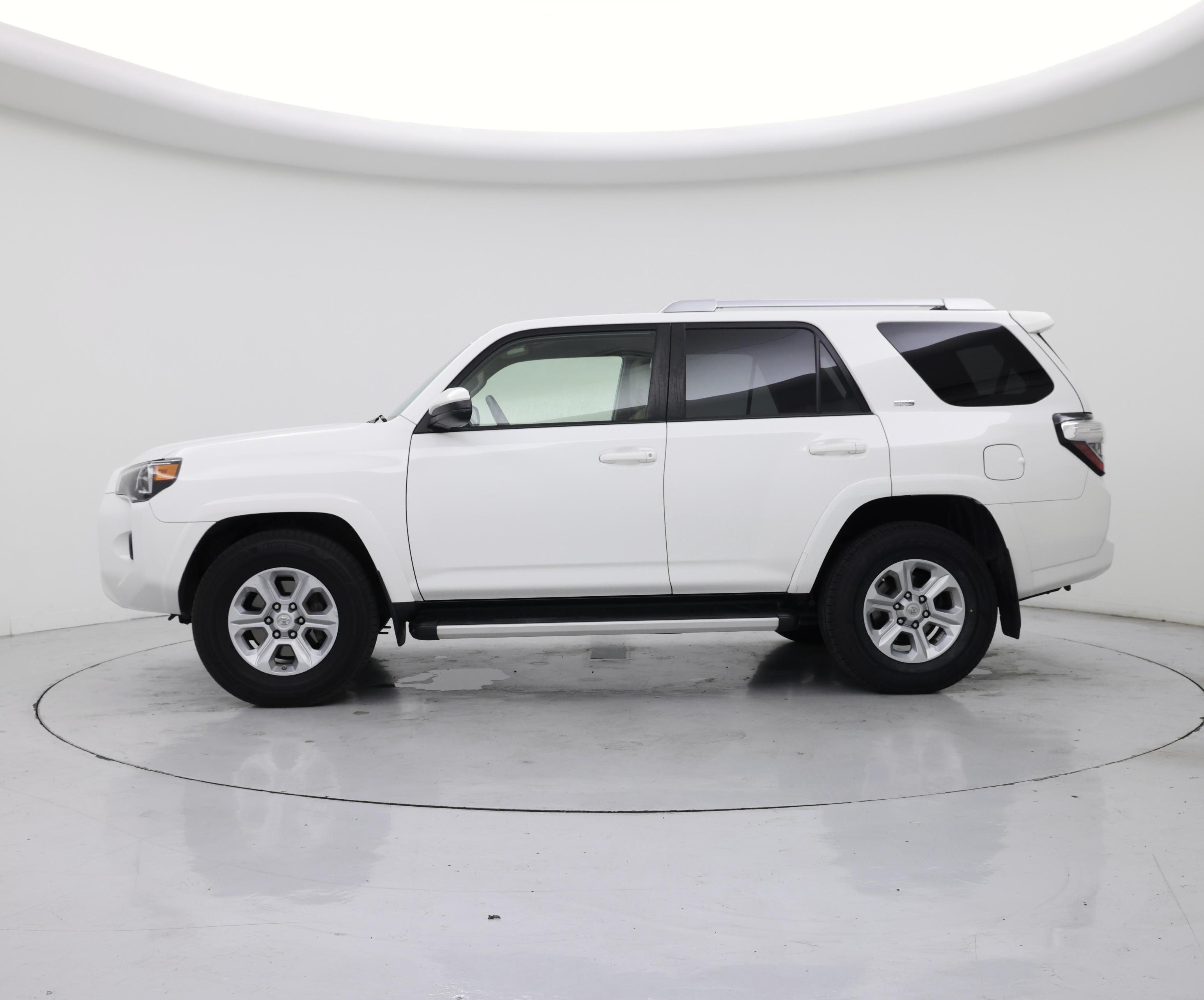 Thumbnail: 2018 Toyota 4Runner - 3