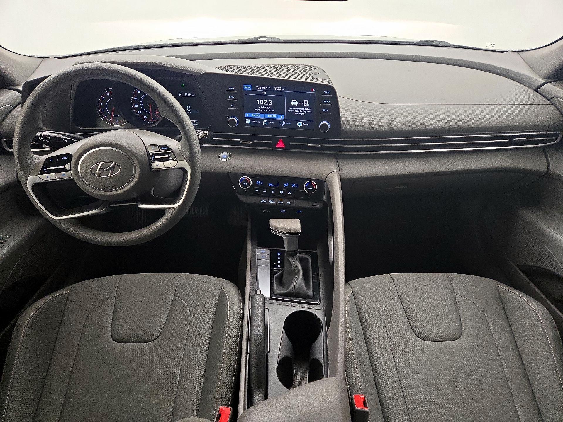 Thumbnail: 2022 Hyundai Elantra - 9