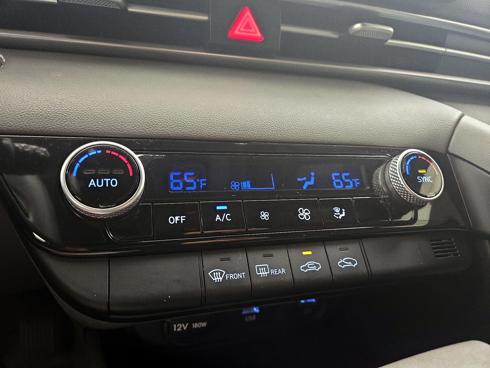 Thumbnail: 2022 Hyundai Elantra - 16