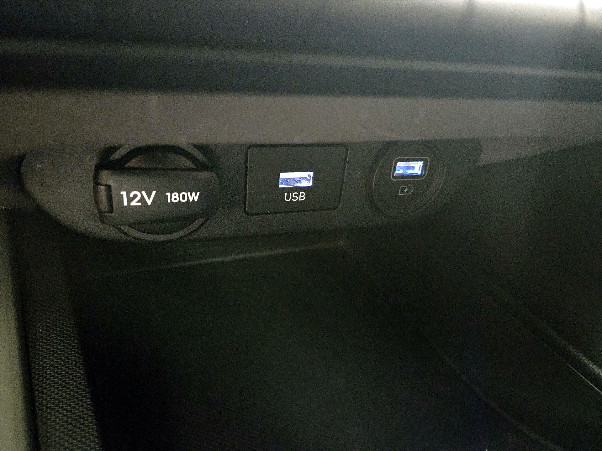 Thumbnail: 2022 Hyundai Elantra - 18