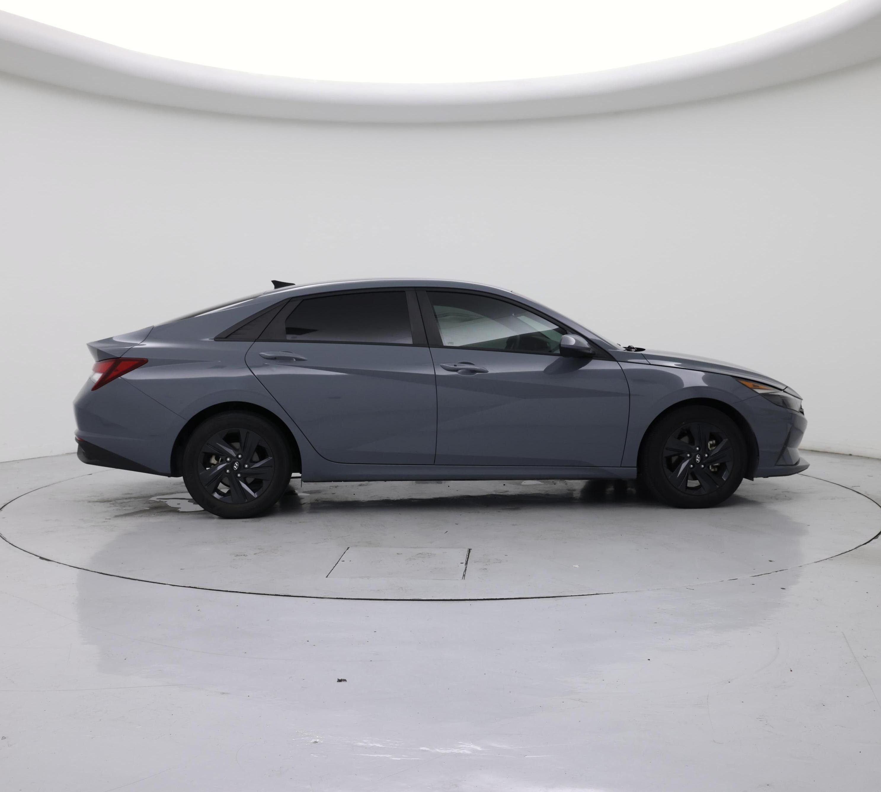 Thumbnail: 2022 Hyundai Elantra - 7