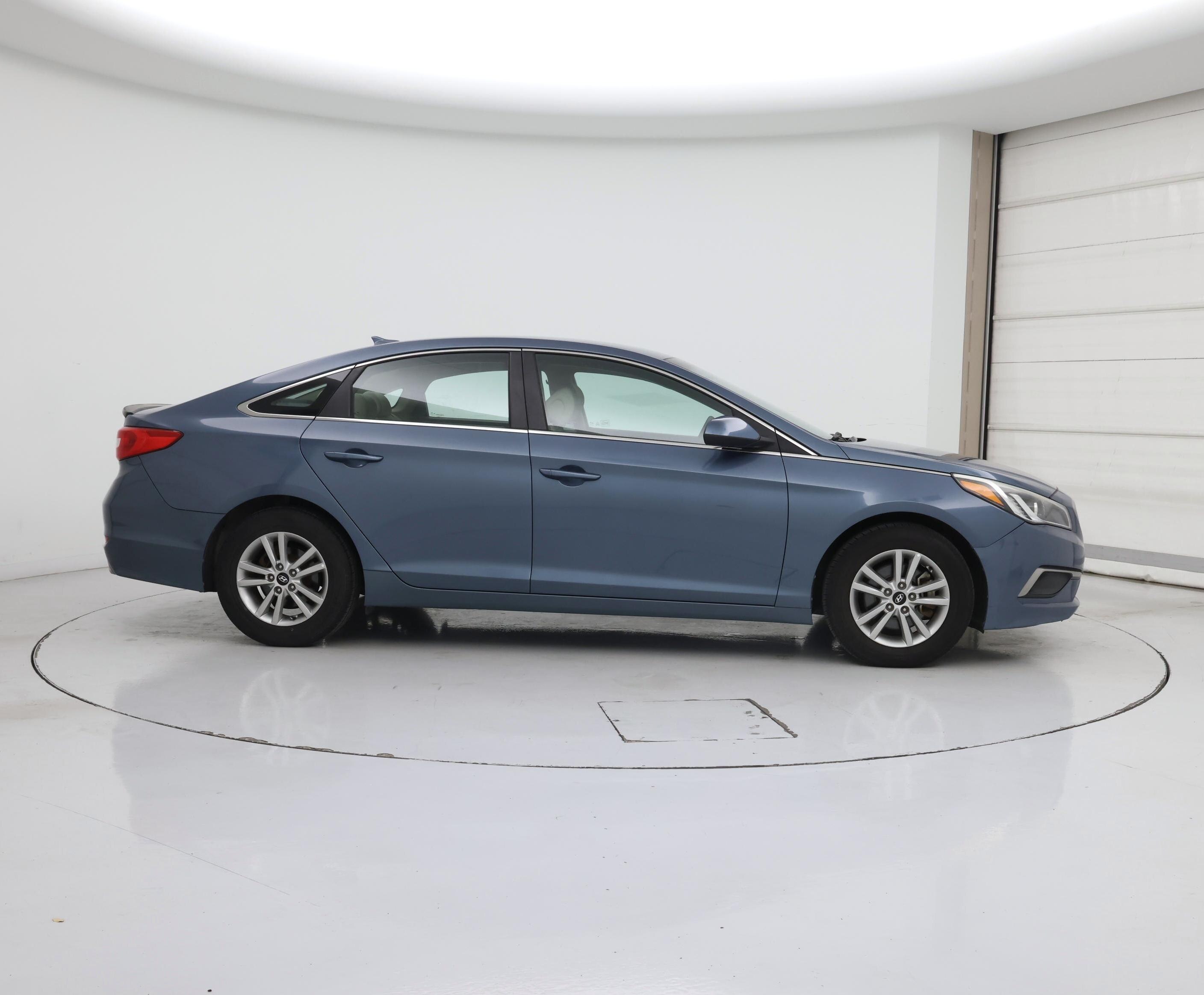 Thumbnail: 2017 Hyundai Sonata - 7