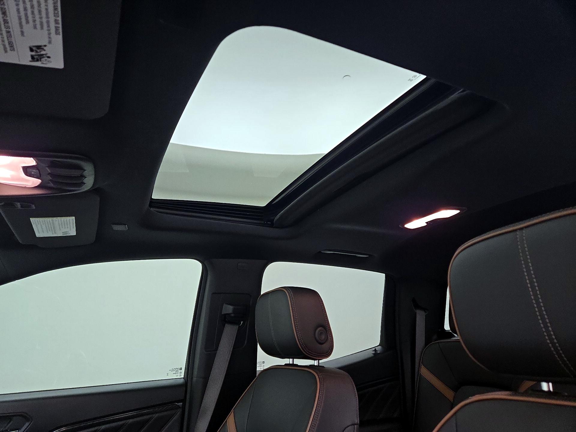 Thumbnail: 2024 GMC Canyon - 20