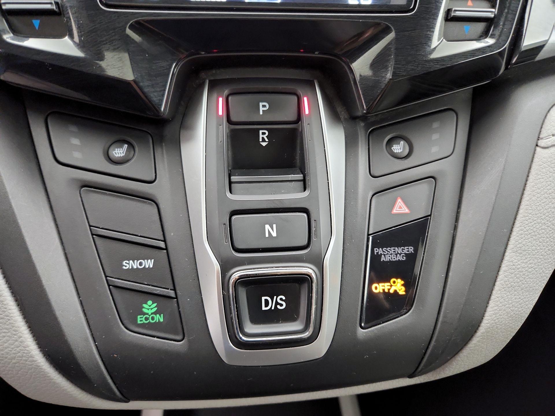 Thumbnail: 2019 Honda Odyssey - 18