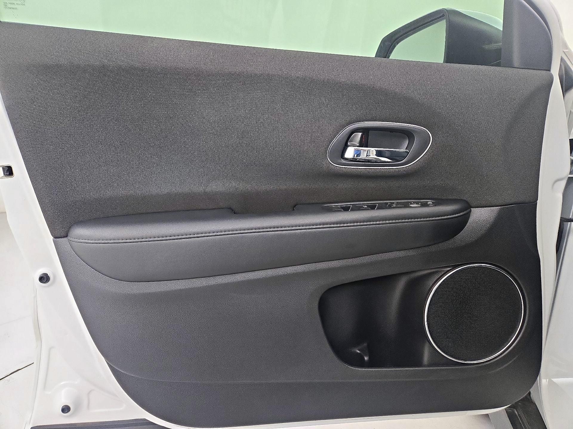 Thumbnail: 2022 Honda HR-V - 12