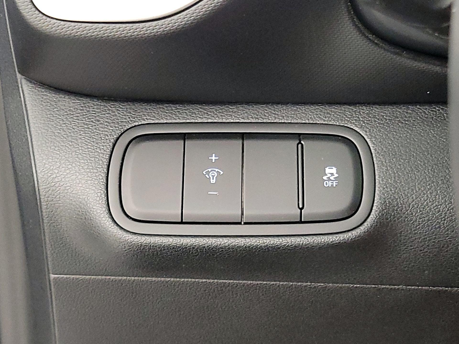 Thumbnail: 2024 Hyundai Venue - 13