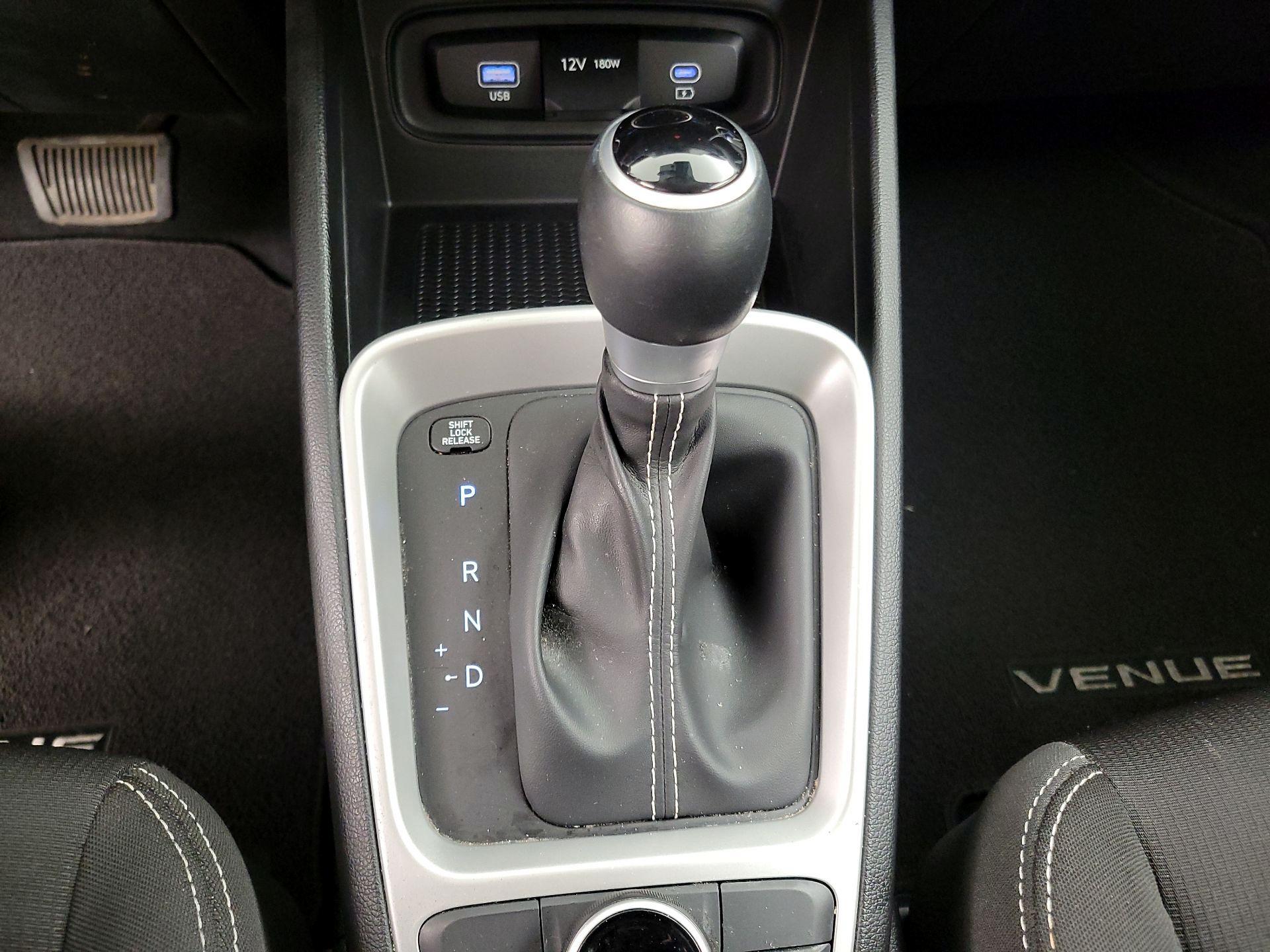 Thumbnail: 2024 Hyundai Venue - 17