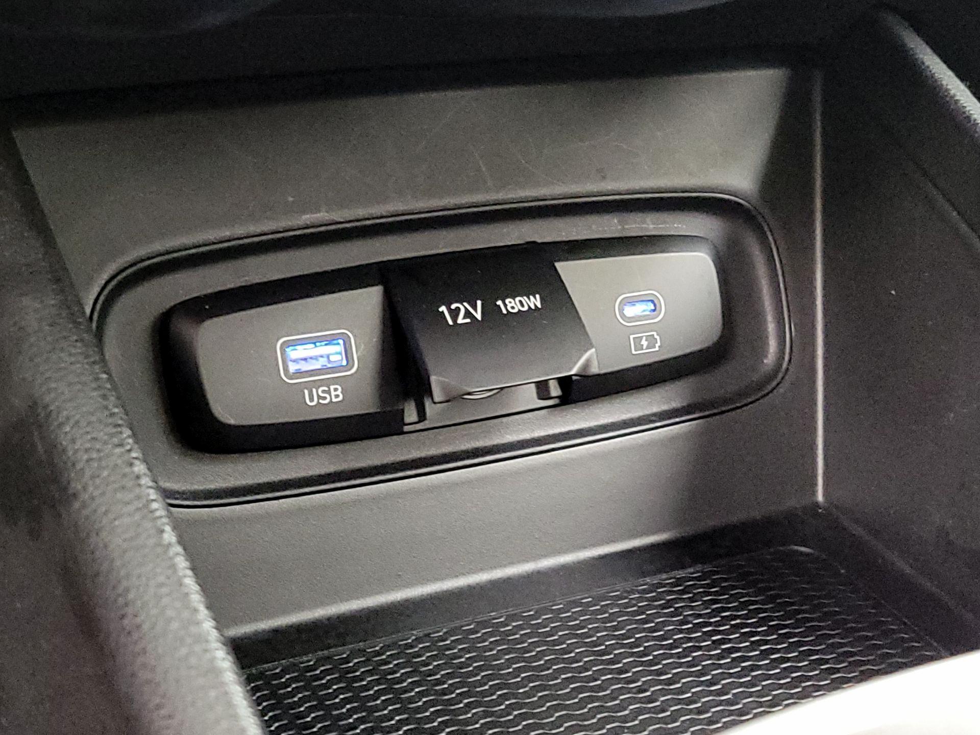 Thumbnail: 2024 Hyundai Venue - 18