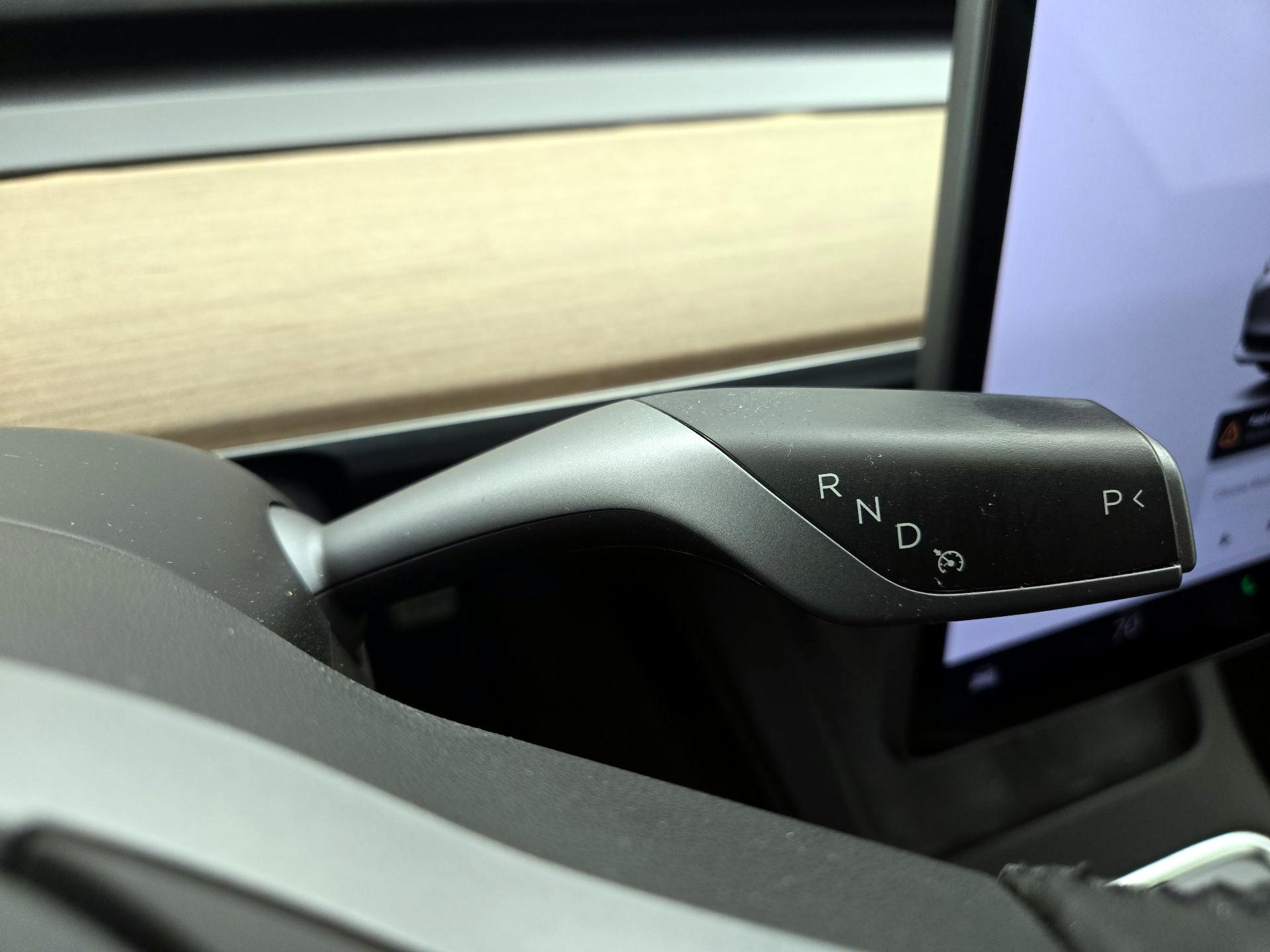 Thumbnail: 2022 Tesla Model 3 - 17