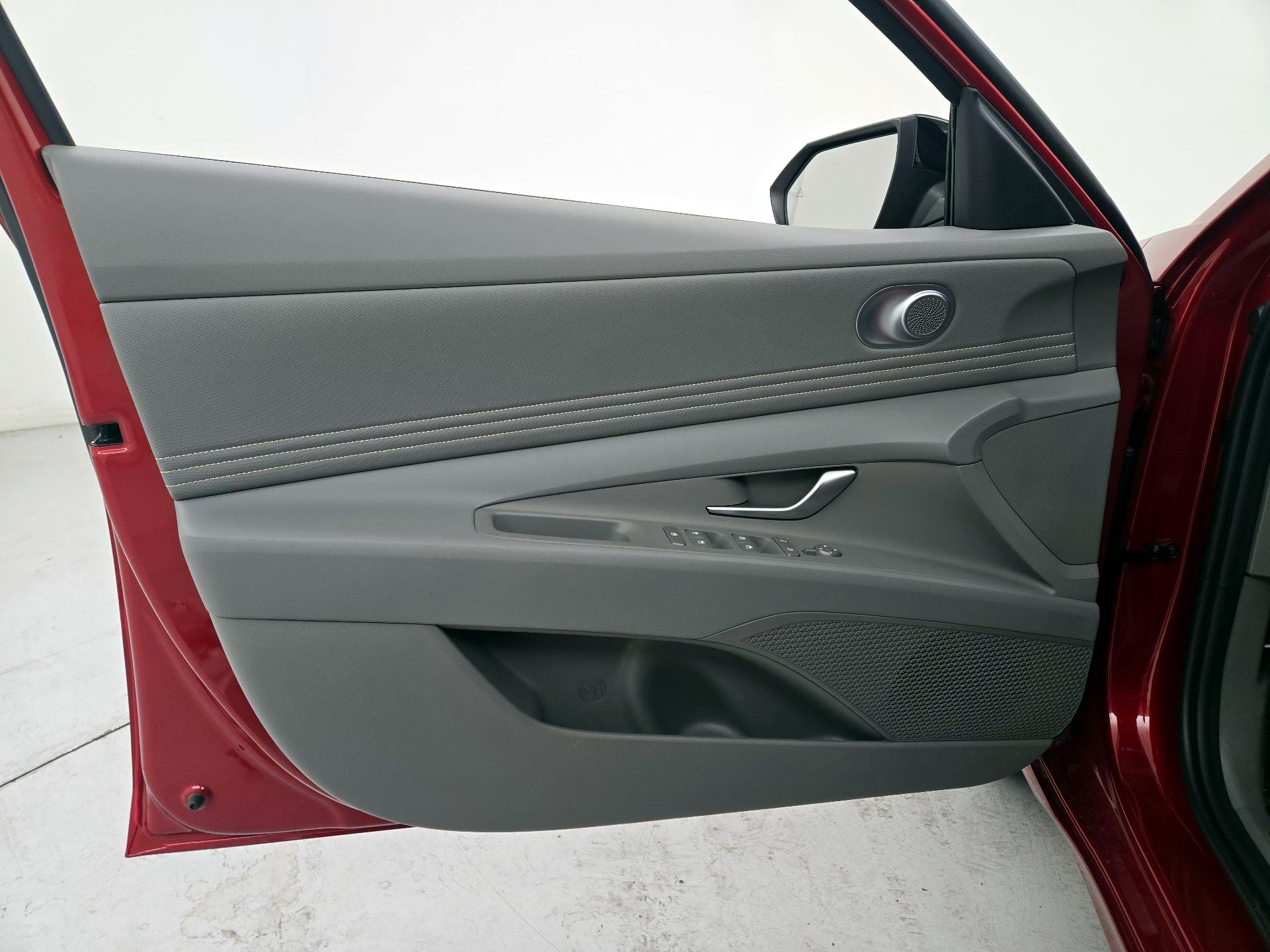 Thumbnail: 2026 Hyundai Elantra - 12