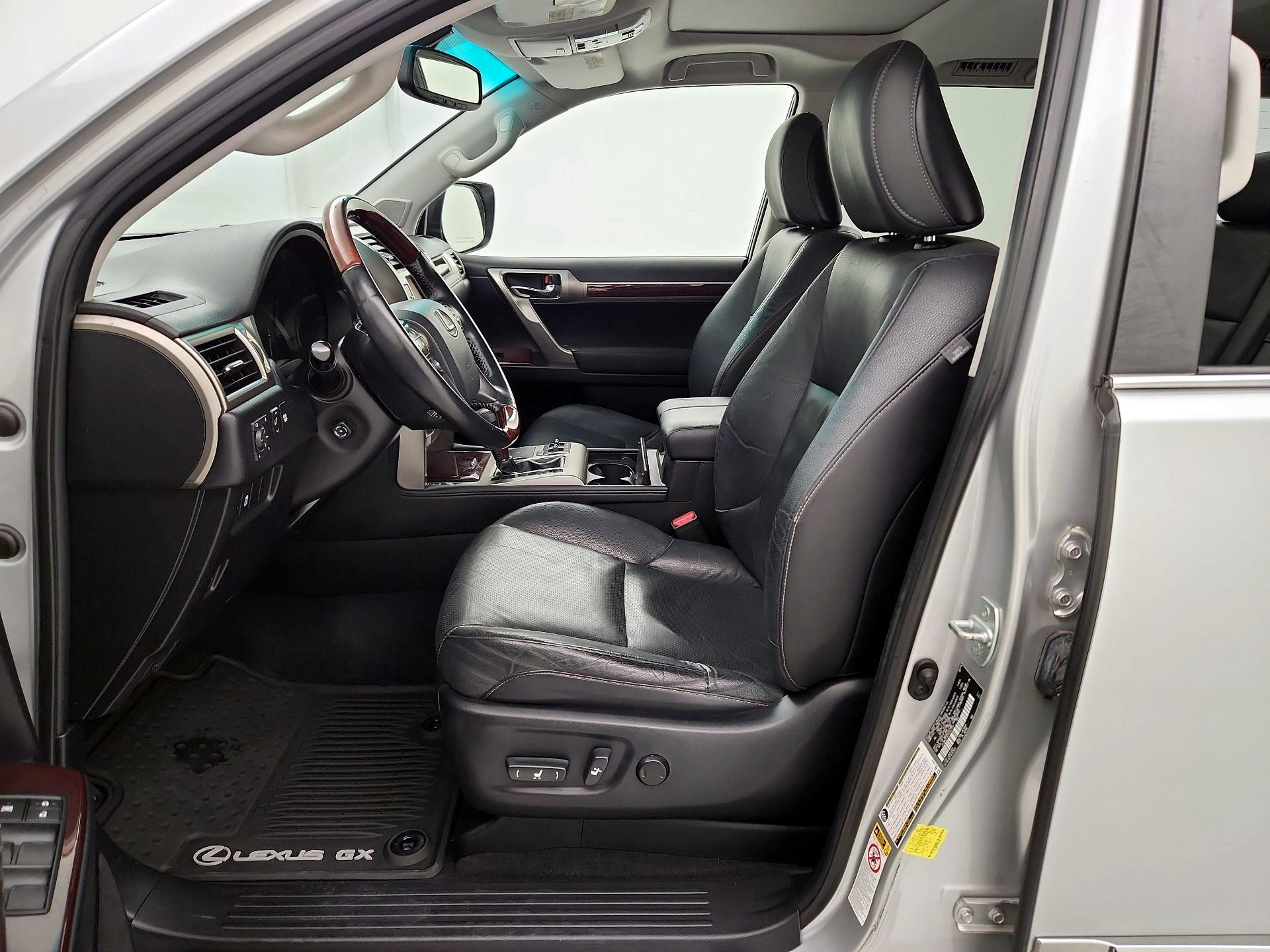 Thumbnail: 2015 Lexus GX - 11