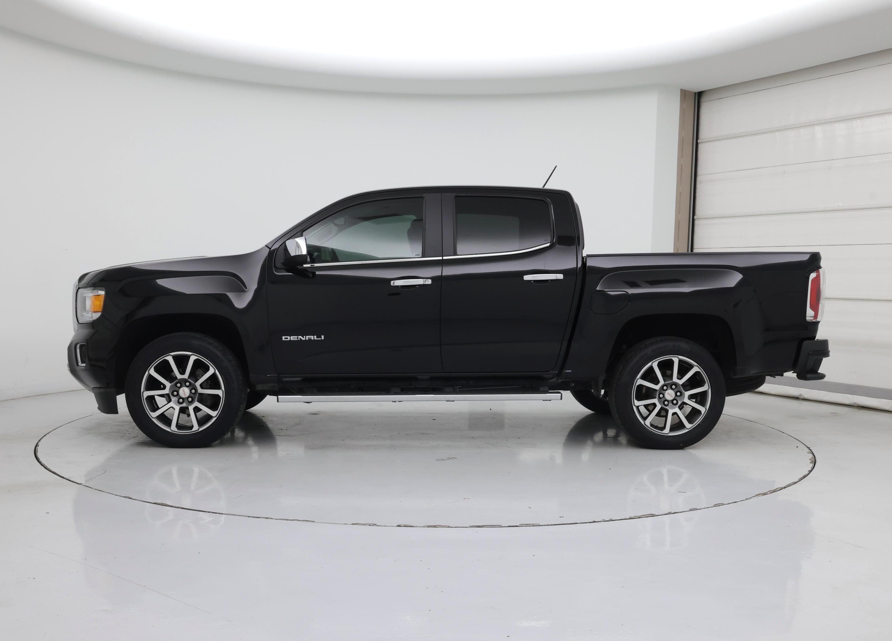 Thumbnail: 2019 GMC Canyon - 3