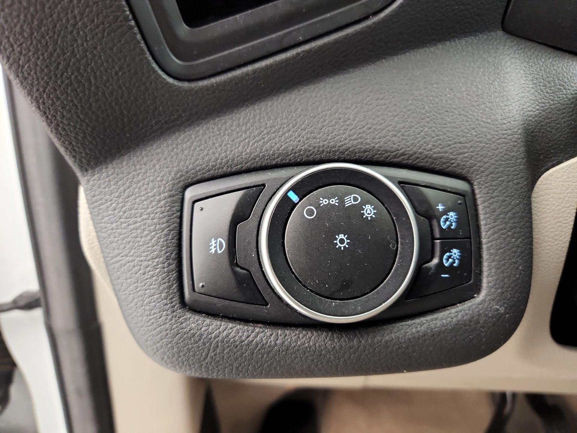 Thumbnail: 2015 Ford Escape - 13