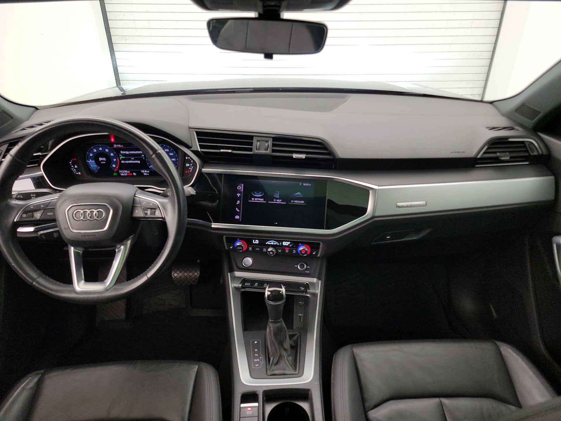 Thumbnail: 2020 Audi Q3 - 9